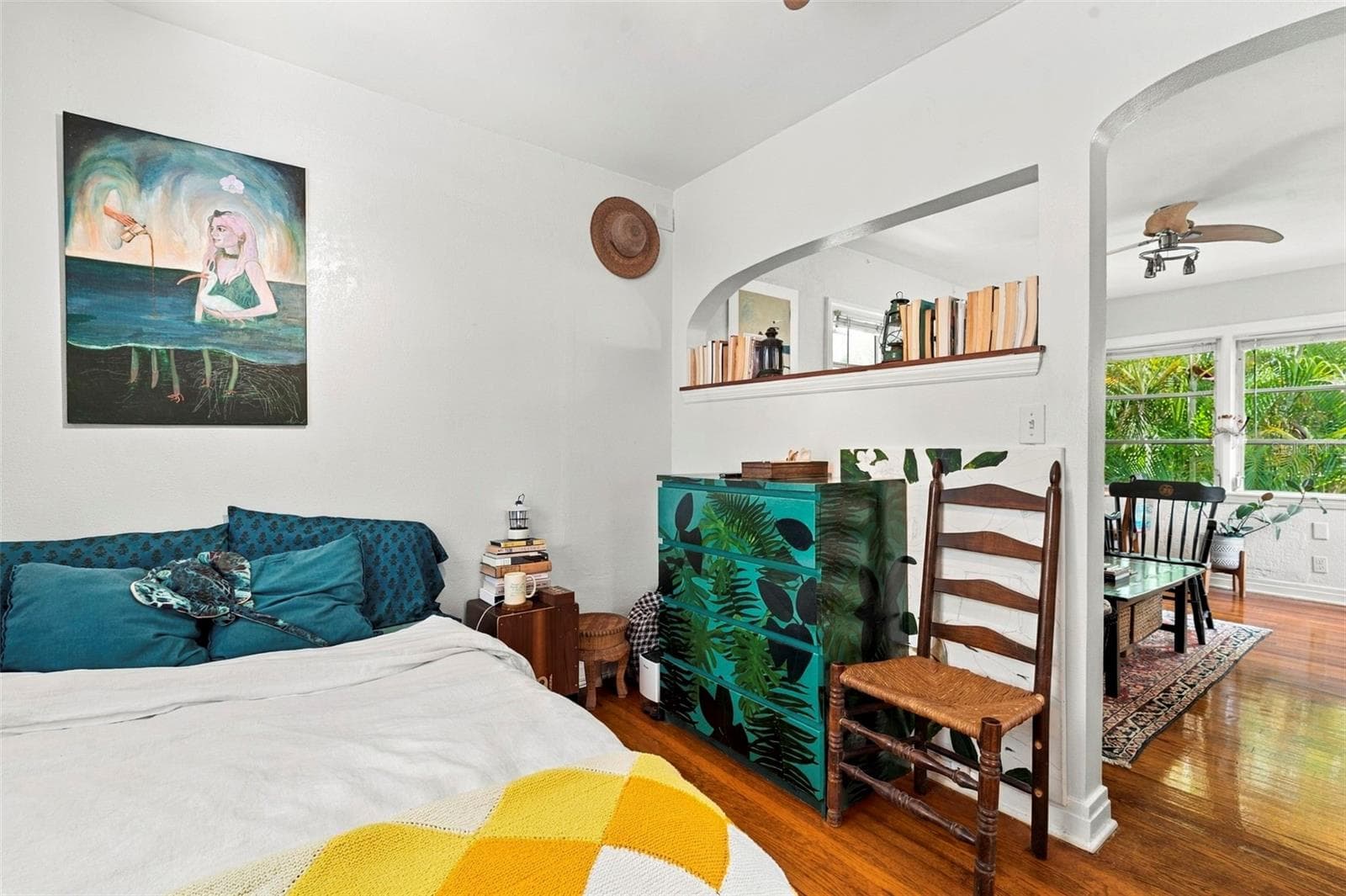 Triplex at 406 10TH AVE NE, ST PETERSBURG, photo 31 of 49