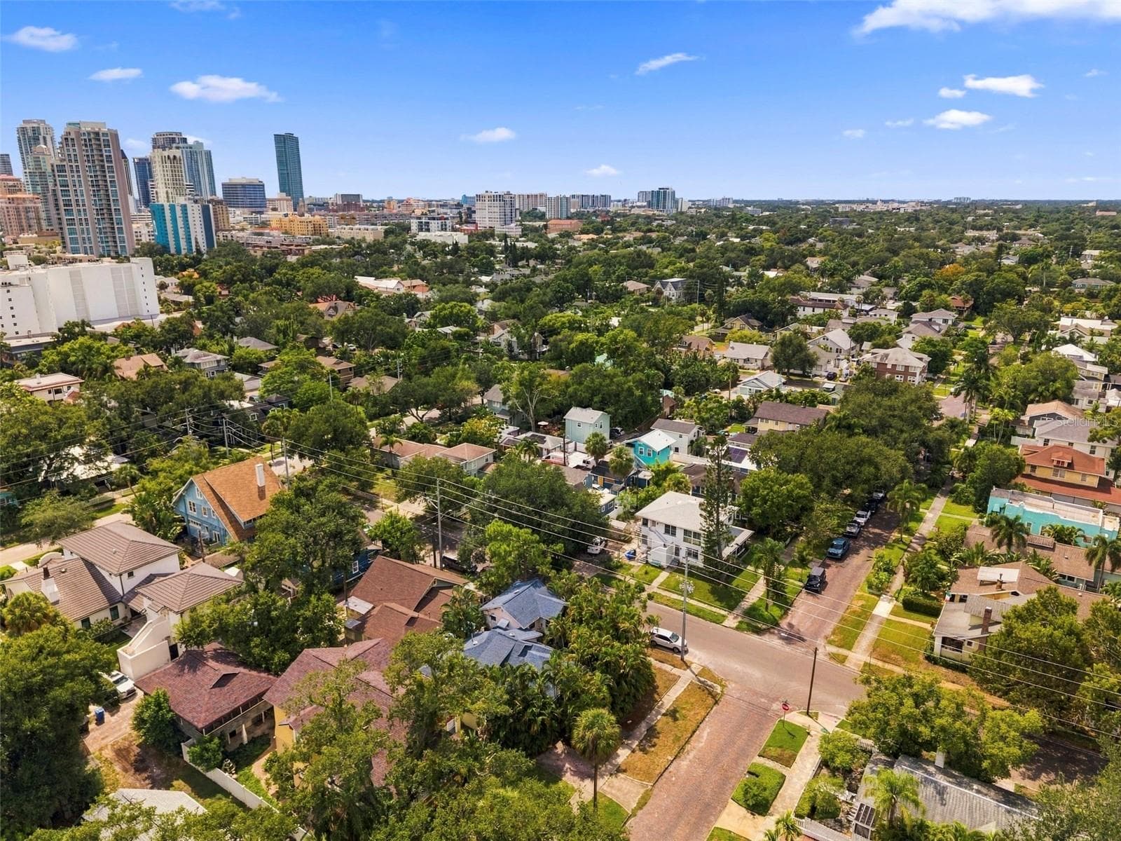 Triplex at 406 10TH AVE NE, ST PETERSBURG, photo 43 of 49