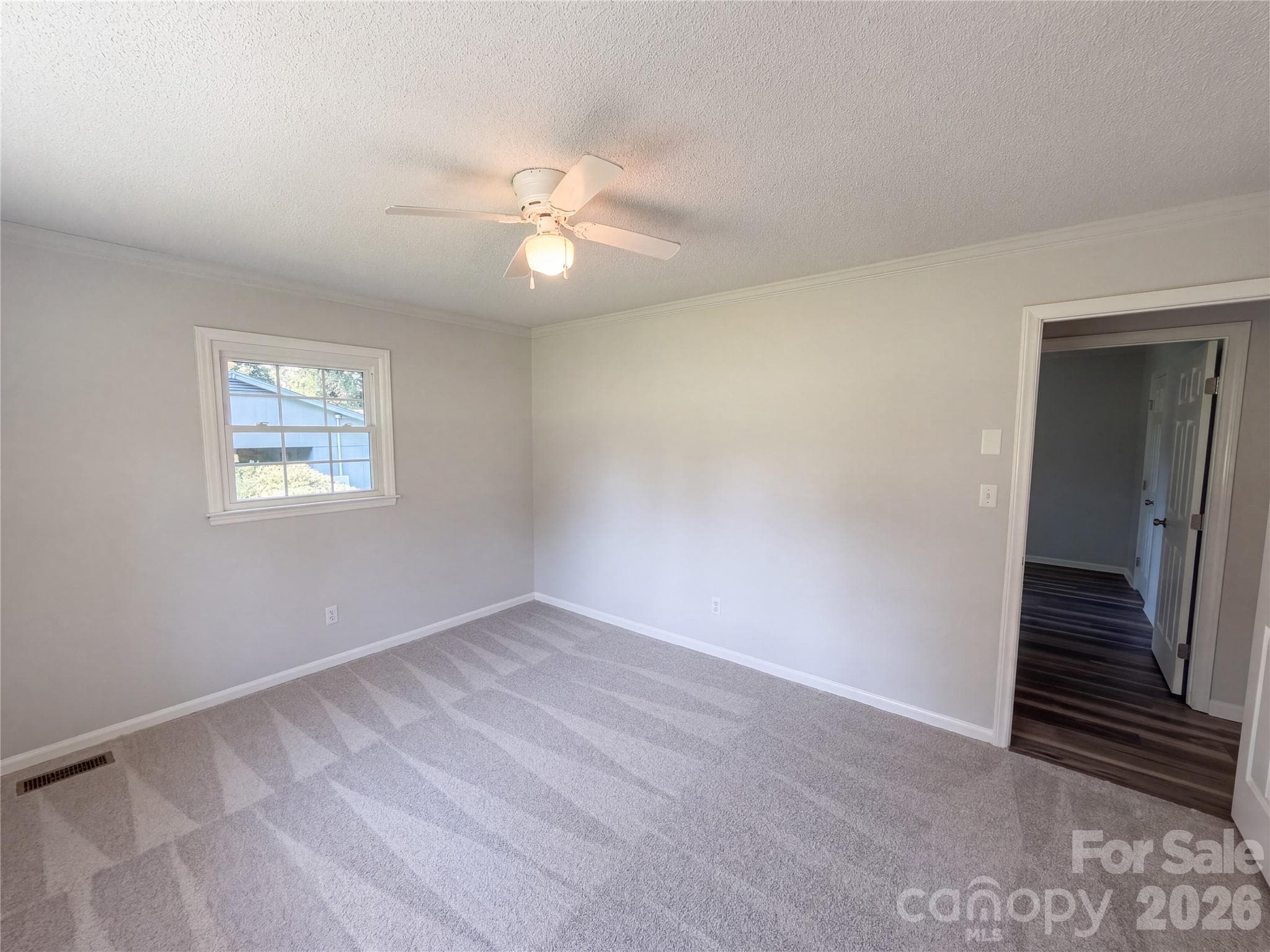 Single Family Residence at 4305 Dawnwood Drive, Gastonia, photo 11 of 16