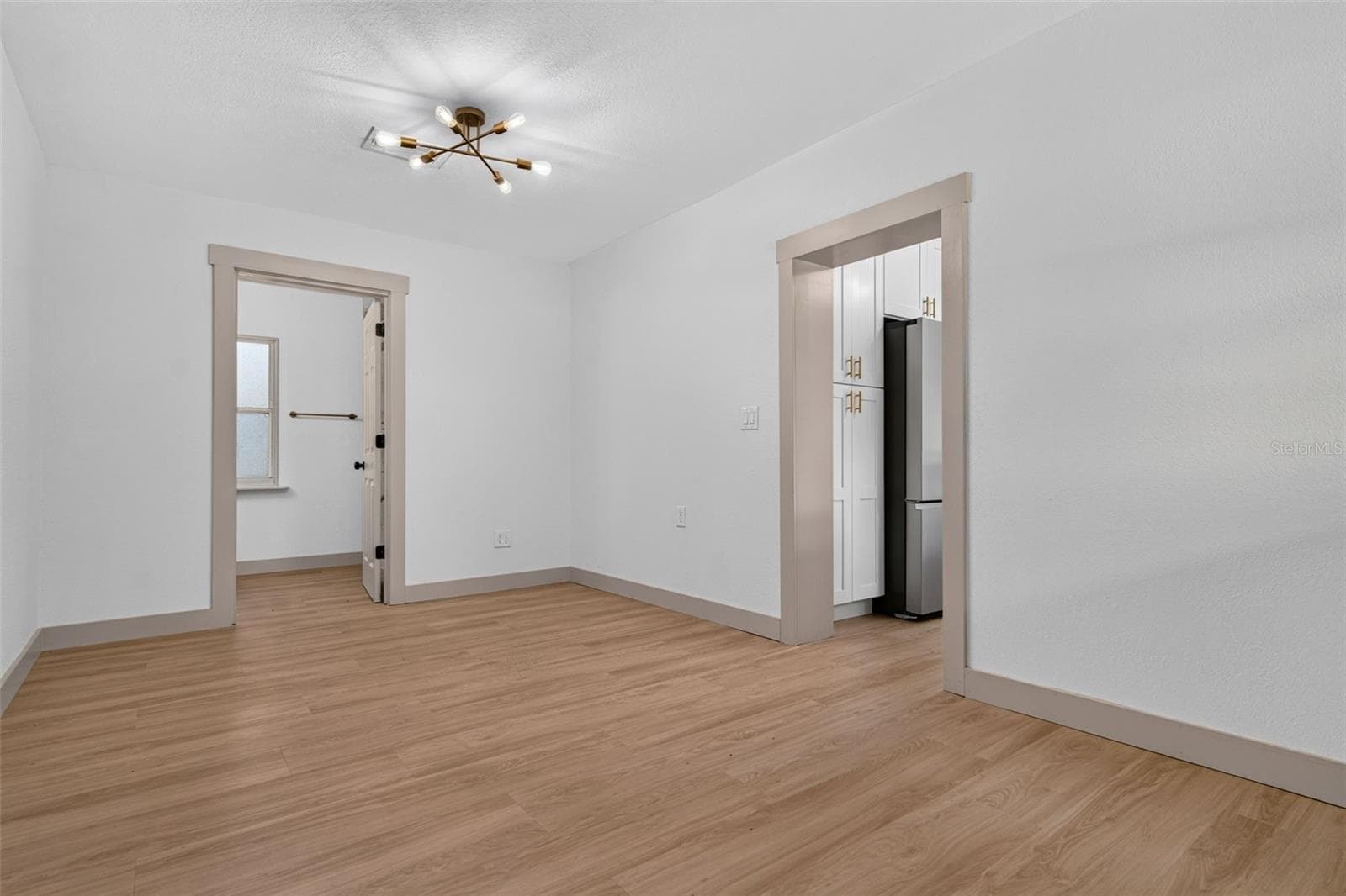 Single Family Residence at 209 S SAINT CLOUD AVE, VALRICO, photo 21 of 72