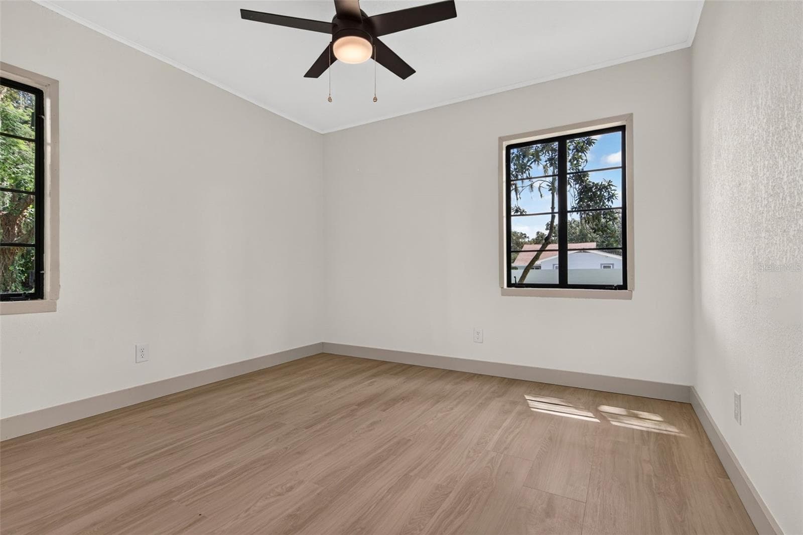 Single Family Residence at 209 S SAINT CLOUD AVE, VALRICO, photo 35 of 72