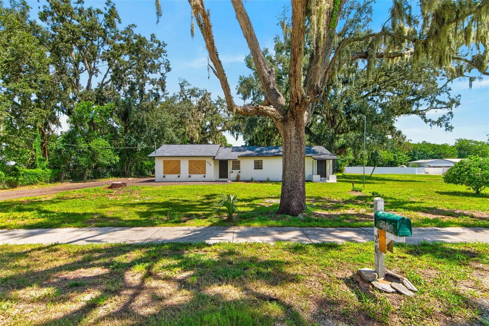Single Family Residence at 209 S SAINT CLOUD AVE, VALRICO, photo 48 of 72