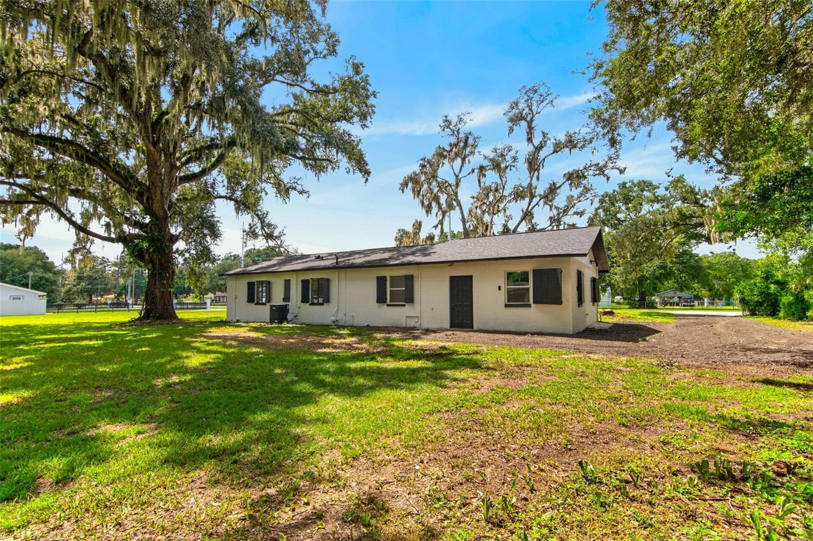 Single Family Residence at 209 S SAINT CLOUD AVE, VALRICO, photo 50 of 72