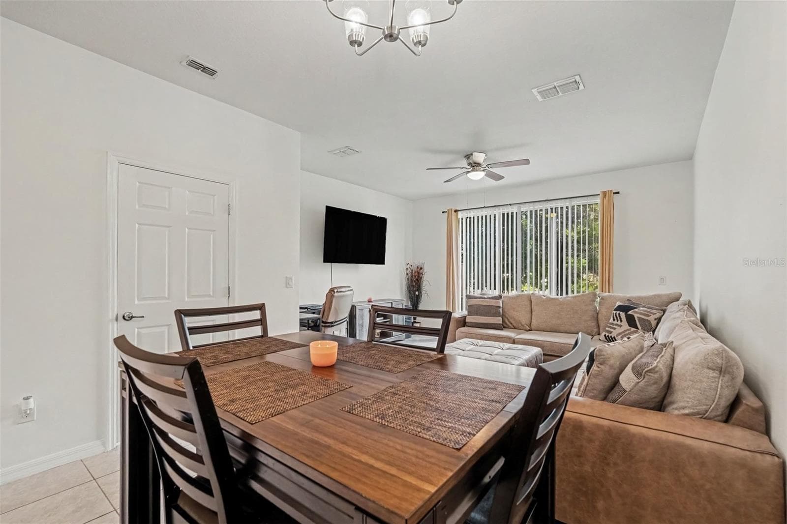 Townhouse at 5026 SYLVESTER LOOP, TAMPA, photo 13 of 38