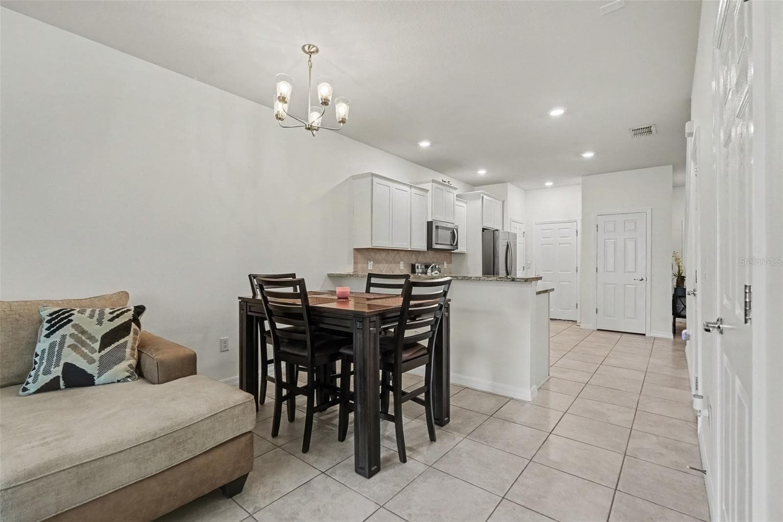 Townhouse at 5026 SYLVESTER LOOP, TAMPA, photo 15 of 38