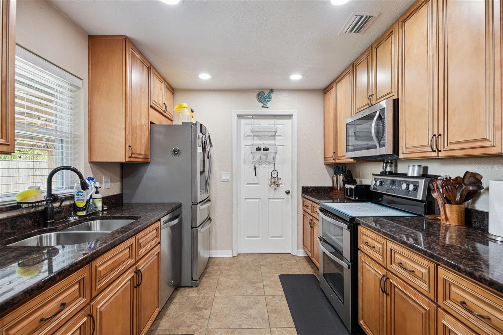 Single Family Residence at 207 HARROGATE PL, LONGWOOD, photo 17 of 35