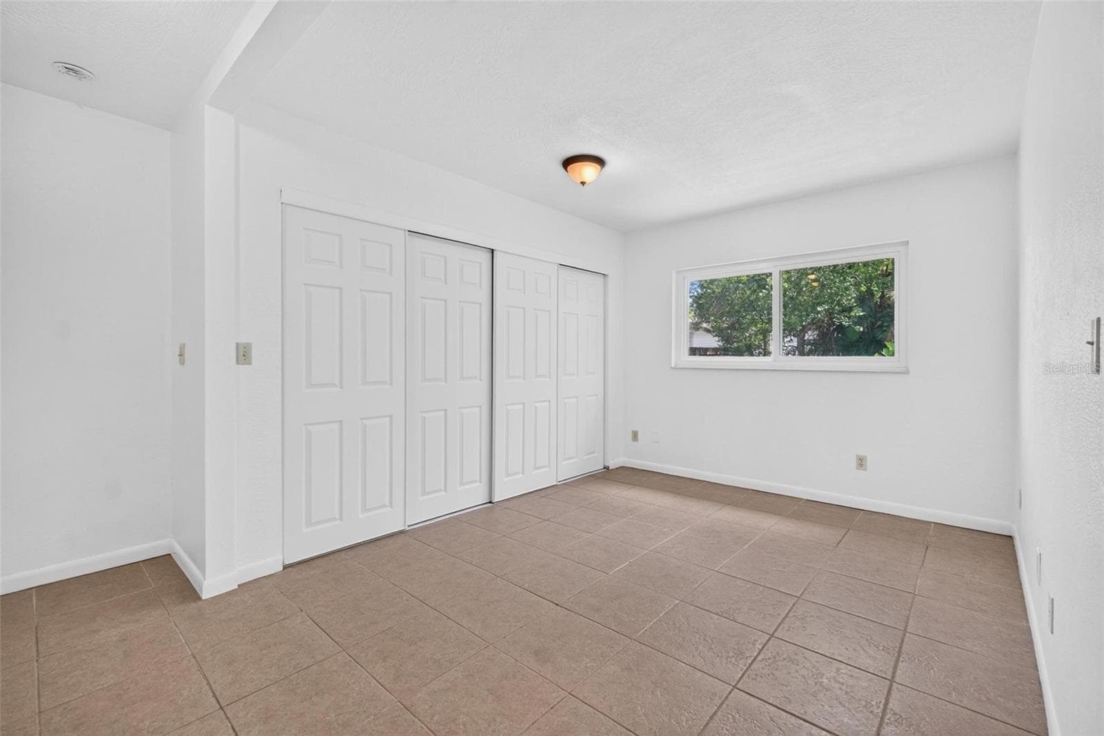 Single Family Residence at 508 2ND ST SW, LARGO, photo 8 of 25