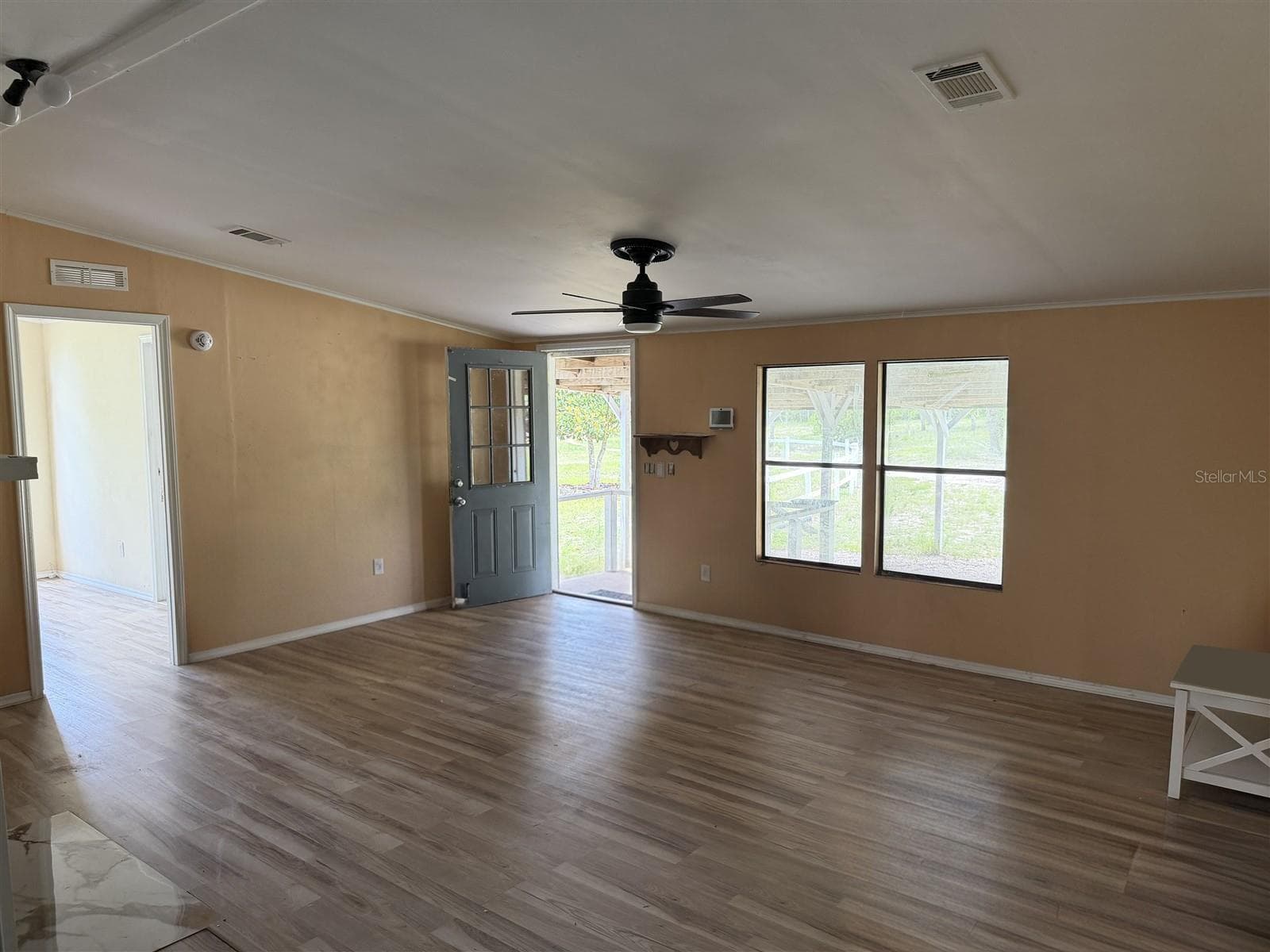 Manufactured Home at 13351 SE 101ST PL, DUNNELLON, photo 8 of 36