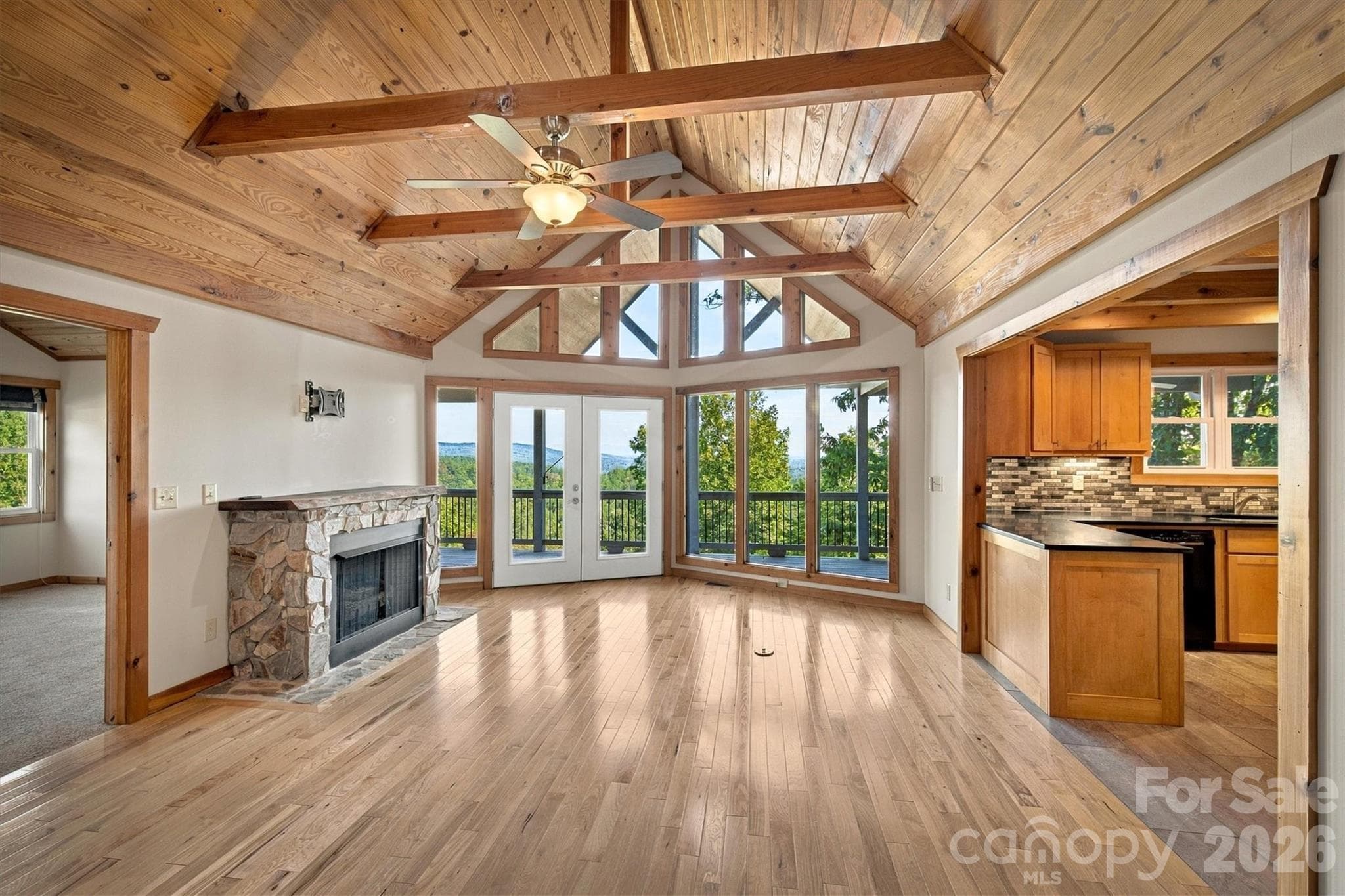 Single Family Residence at 2262 Grandview Peaks Drive, Nebo, photo 13 of 39