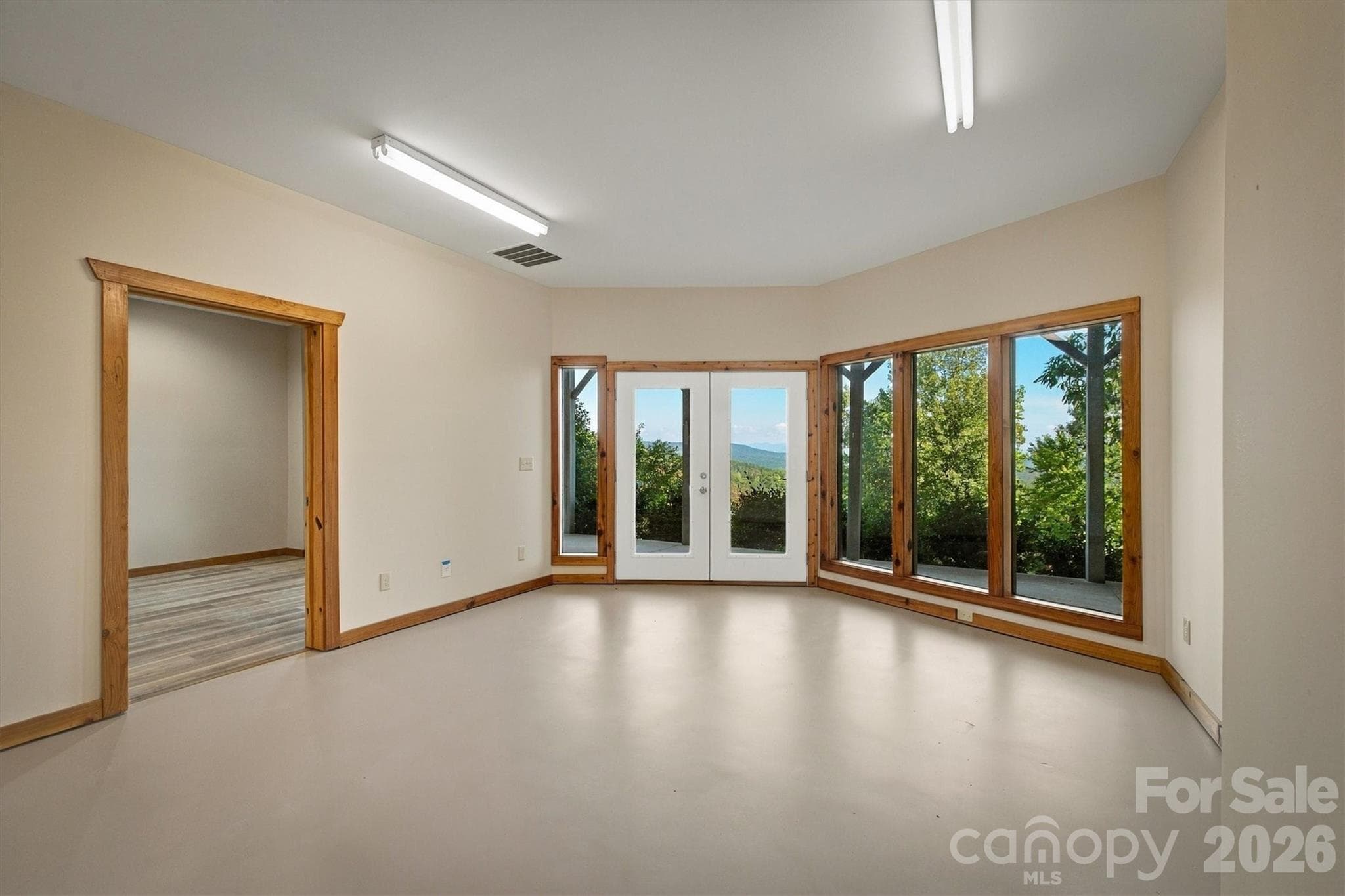 Single Family Residence at 2262 Grandview Peaks Drive, Nebo, photo 36 of 39