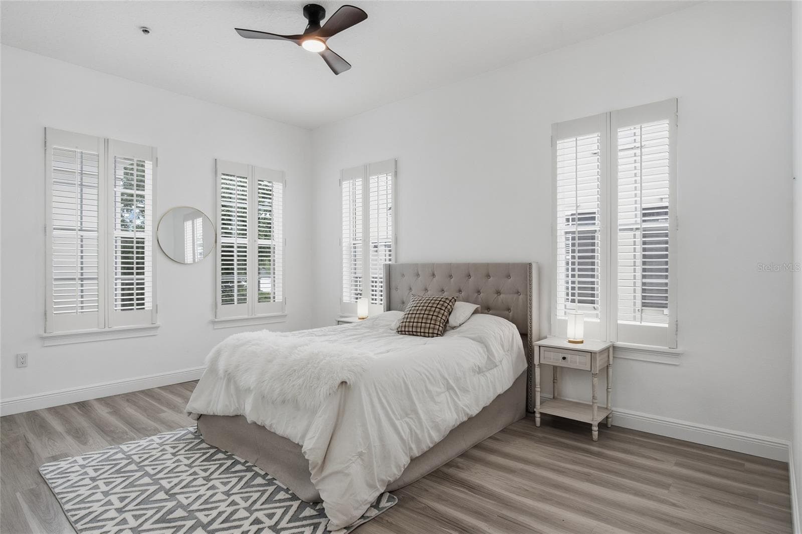 Triplex at 1579 LAKE BALDWIN LN, ORLANDO, photo 17 of 82