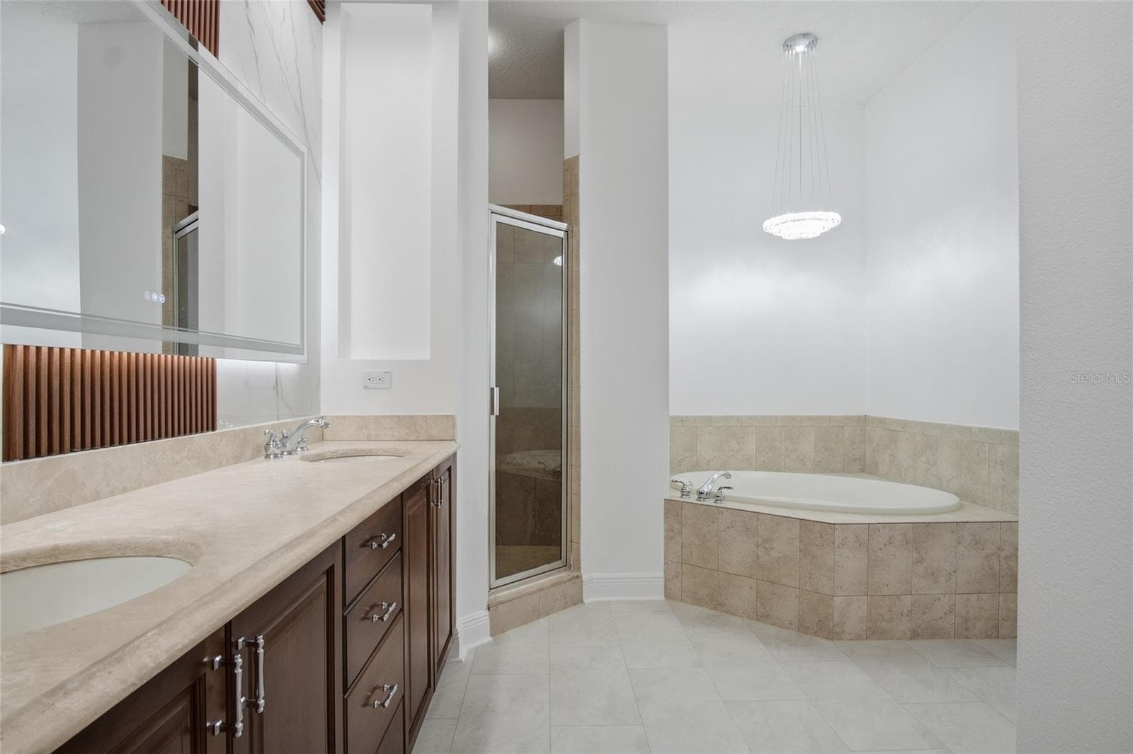Triplex at 1579 LAKE BALDWIN LN, ORLANDO, photo 24 of 82