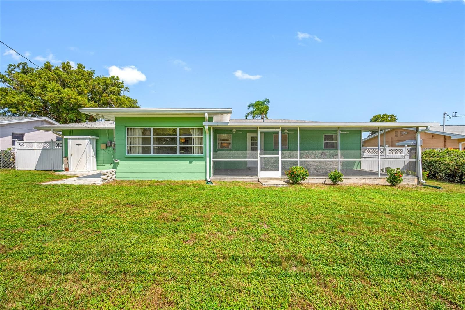 Incredible Backyard space for TRUE FLORIDA LIVING! - 11450 80TH AVE, SEMINOLE