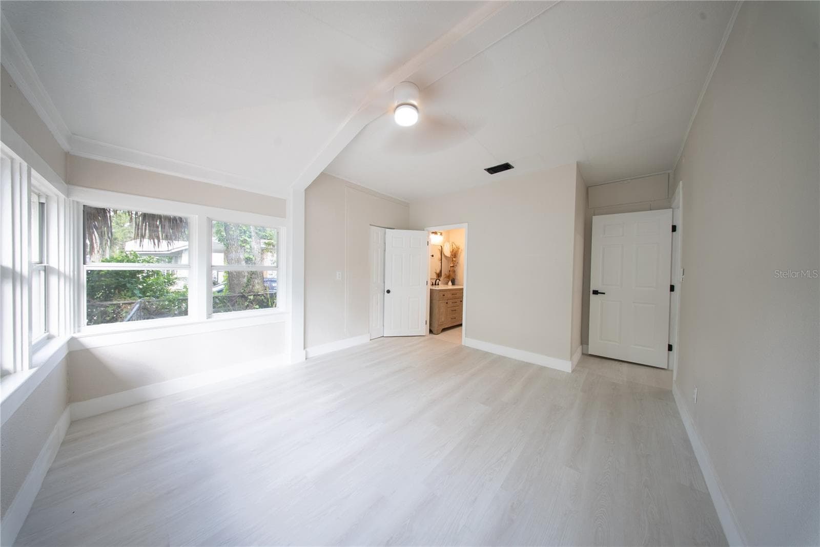 Single Family Residence at 922 E IDA ST, TAMPA, photo 19 of 38