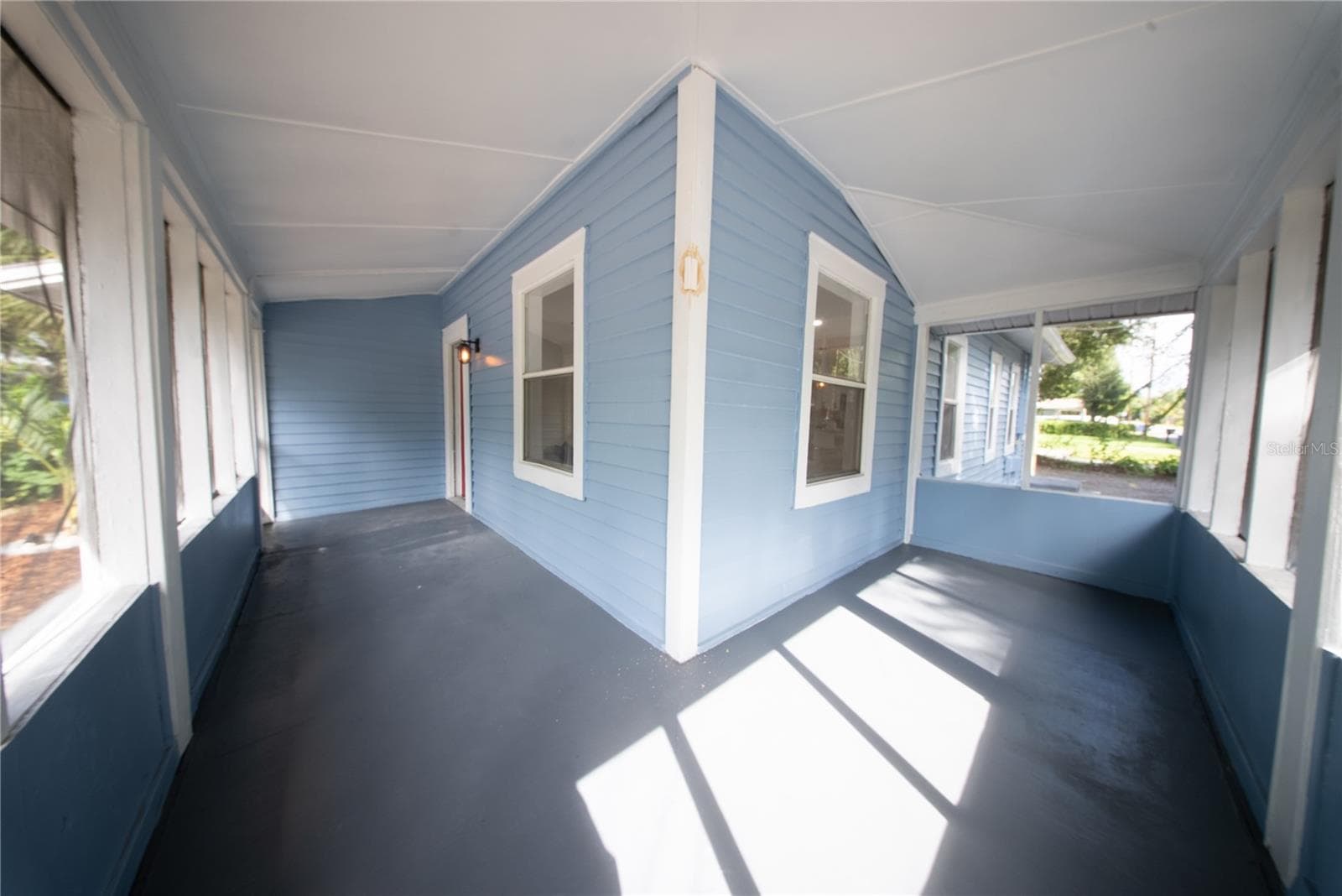 Single Family Residence at 922 E IDA ST, TAMPA, photo 34 of 38