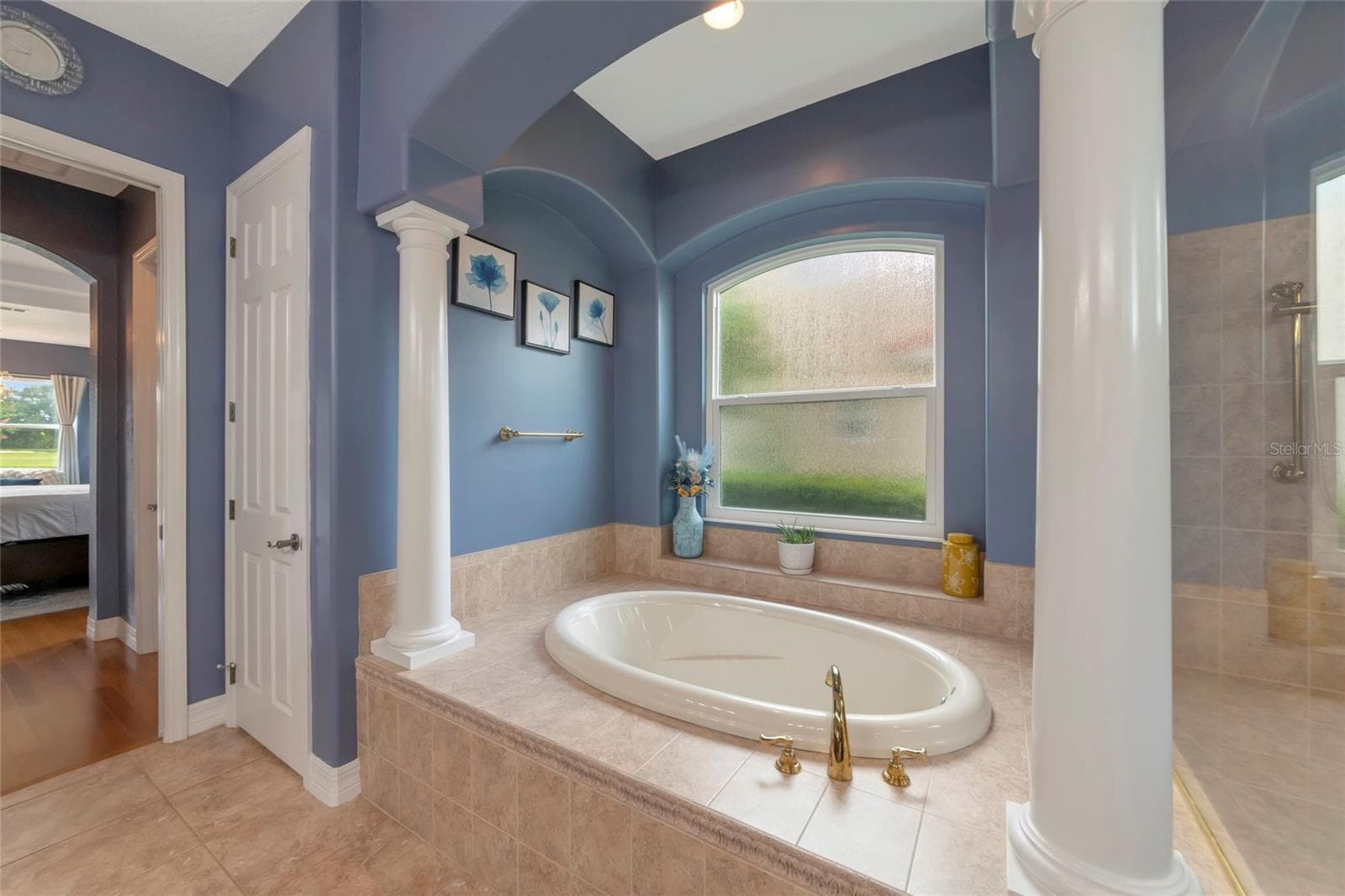 garden tub - 817 MARITIME CT, BRADENTON