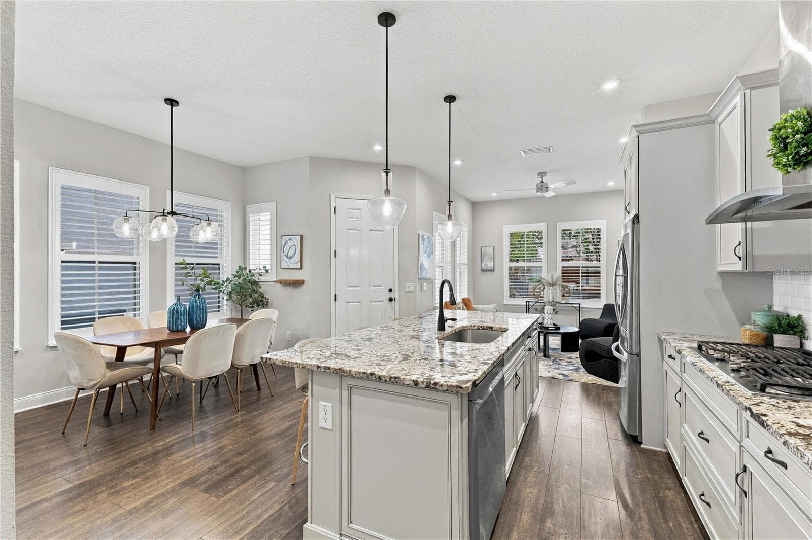 Single Family Residence at 786 CANDLEBRUSH LN, LAKE MARY, photo 3 of 38