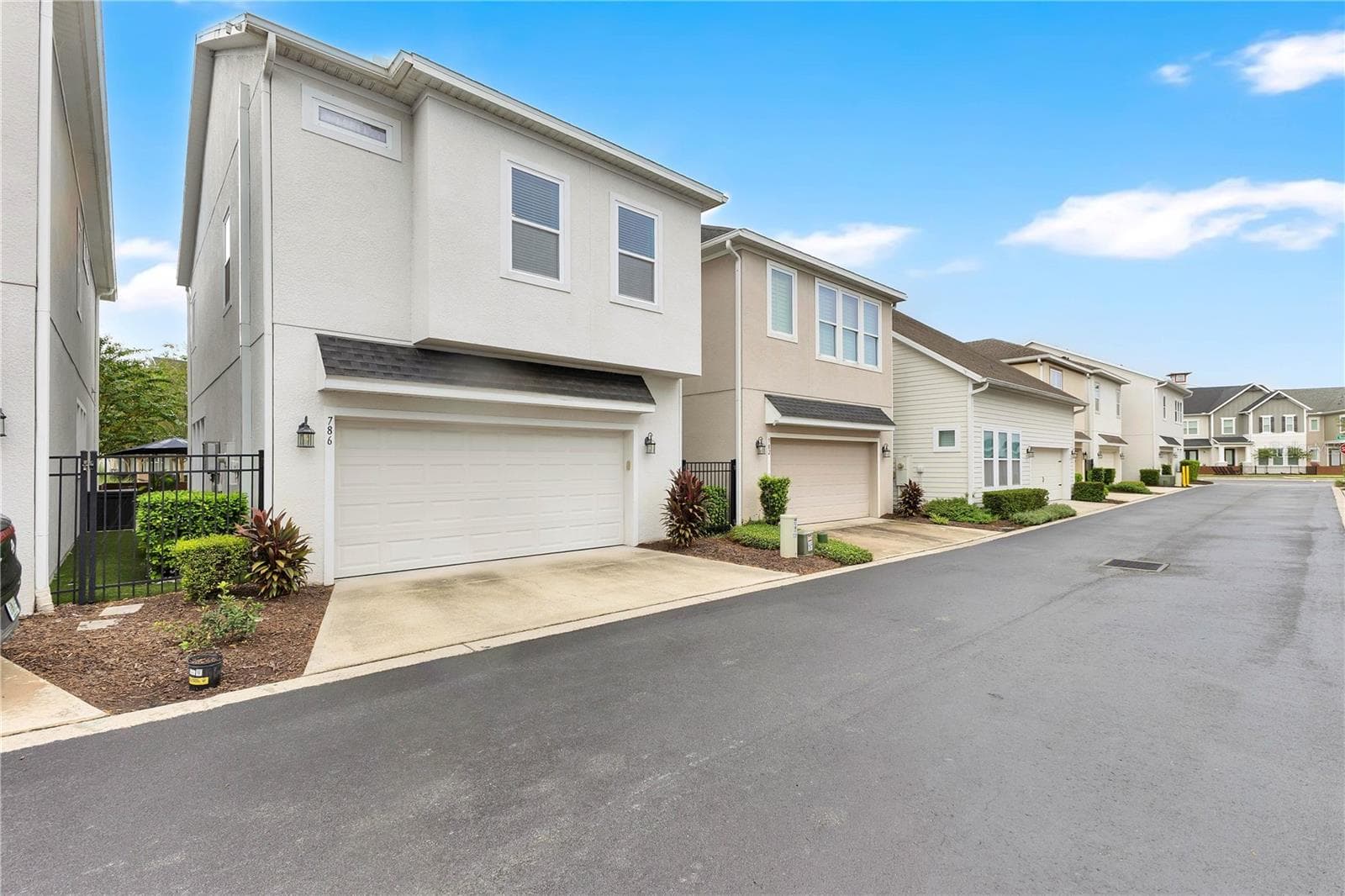 Single Family Residence at 786 CANDLEBRUSH LN, LAKE MARY, photo 28 of 38