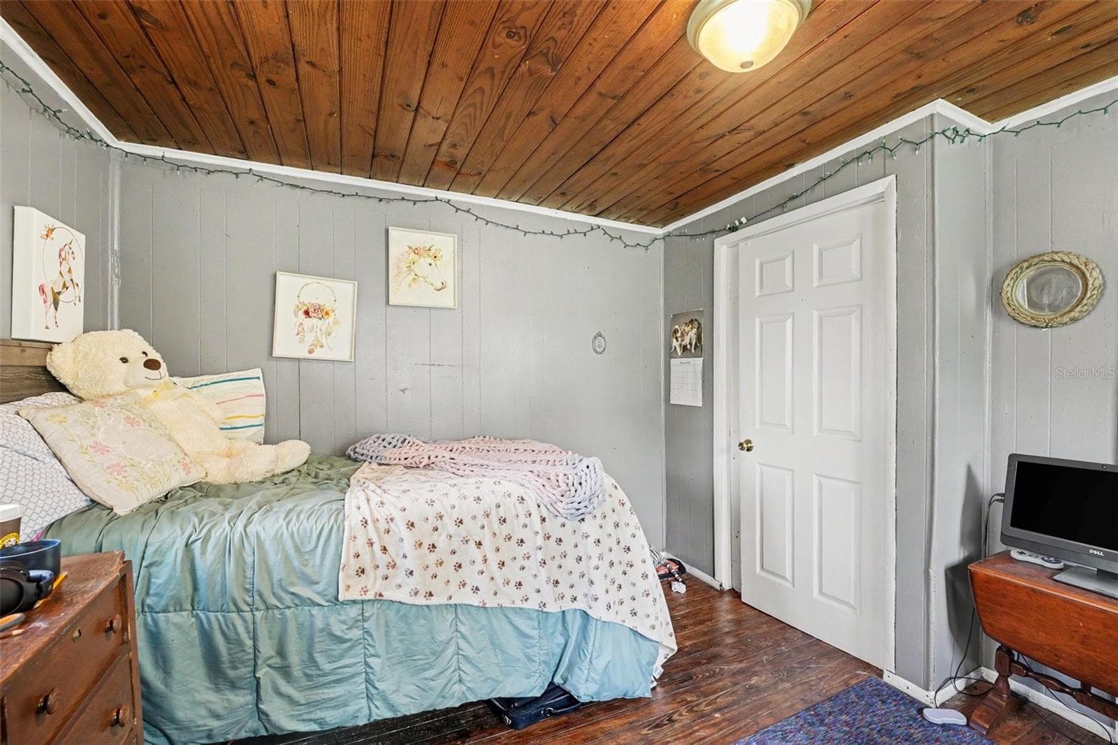 Single Family Residence at 1329 W OAK DR, LAKELAND, photo 8 of 18