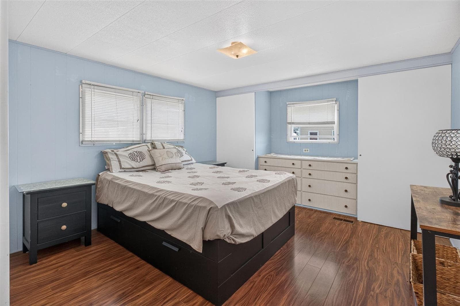 Original Furniture stays - 2000 E BAY DR #65, LARGO