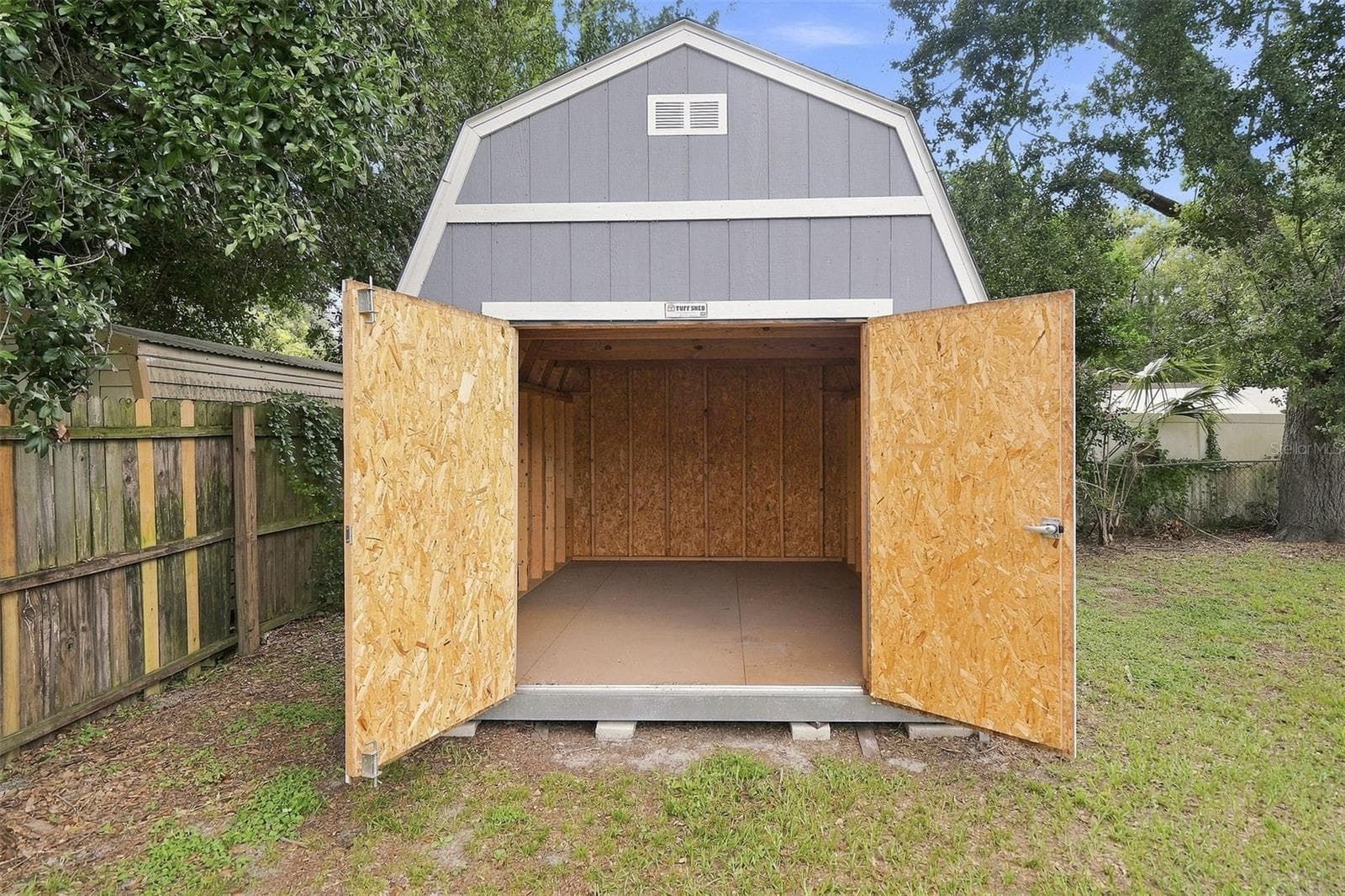Single Family Residence at 855 KILLEARN BLVD, WINTER HAVEN, photo 19 of 20