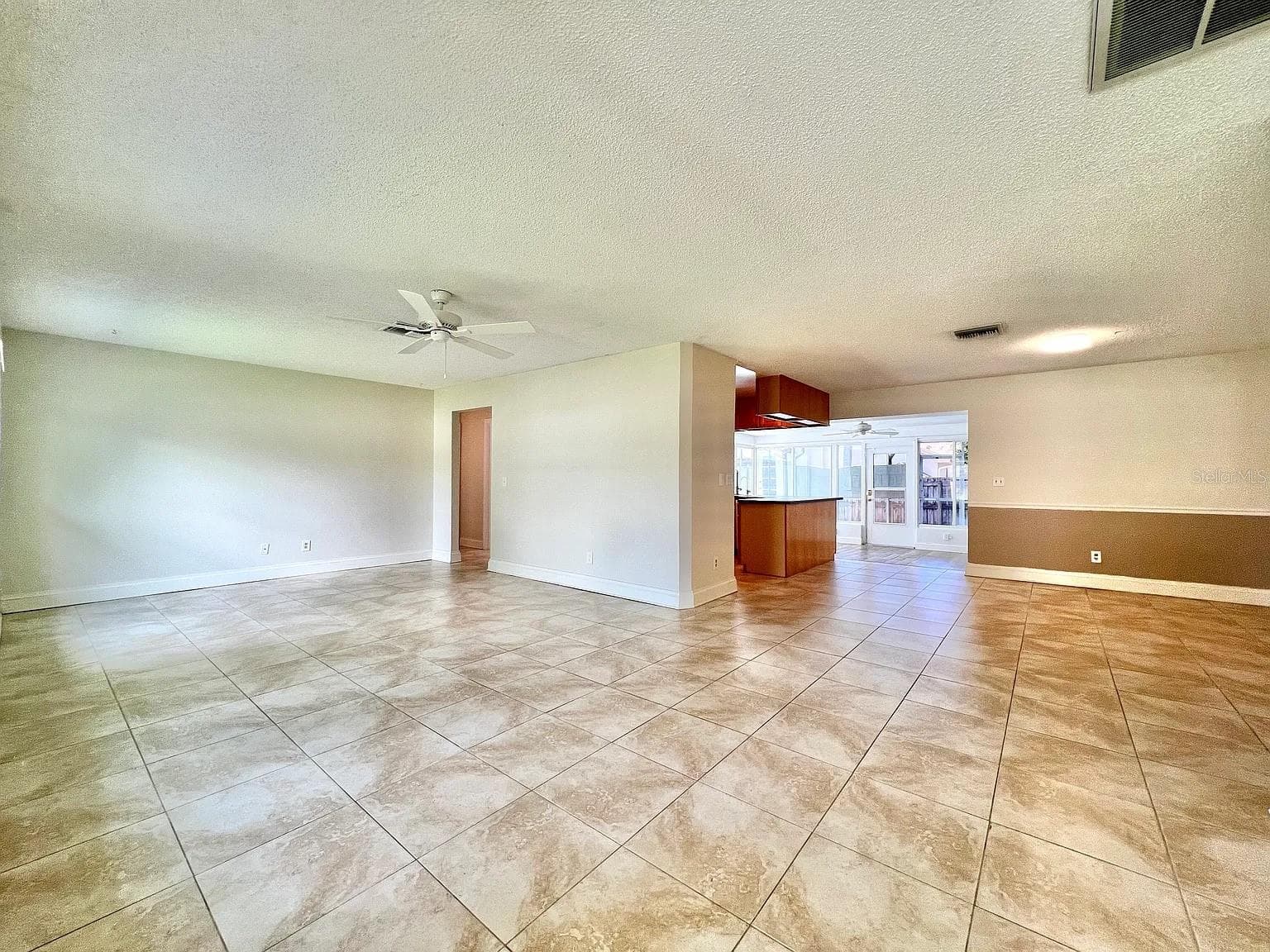Single Family Residence at 105 N BAY HILLS BLVD, SAFETY HARBOR, photo 5 of 30
