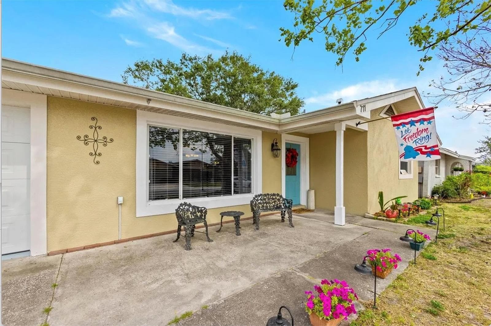 Single Family Residence at 711 LEMONWOOD DR, OLDSMAR, photo 2 of 30