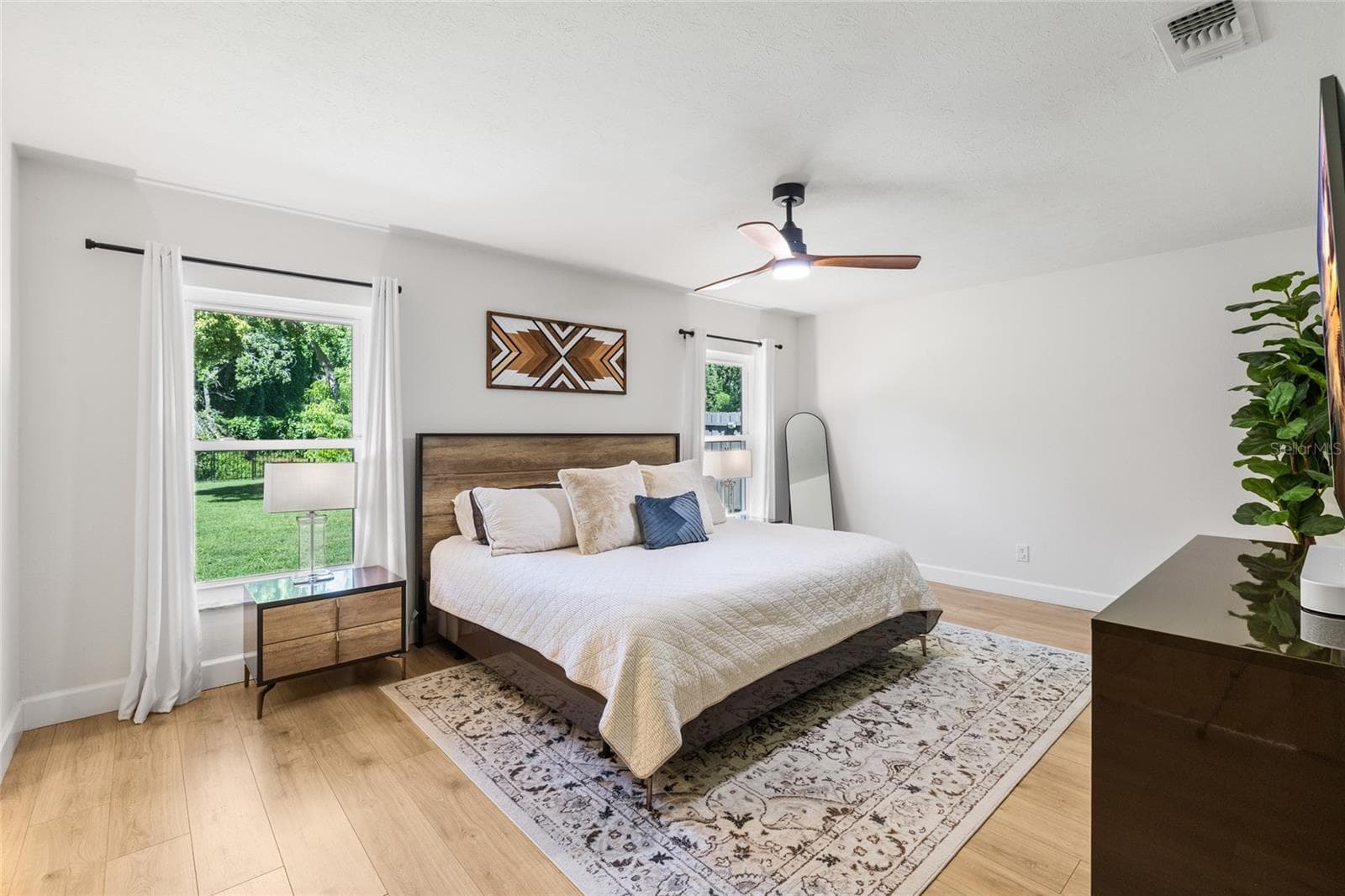 Single Family Residence at 7231 WOODBROOK DR, TAMPA, photo 28 of 52