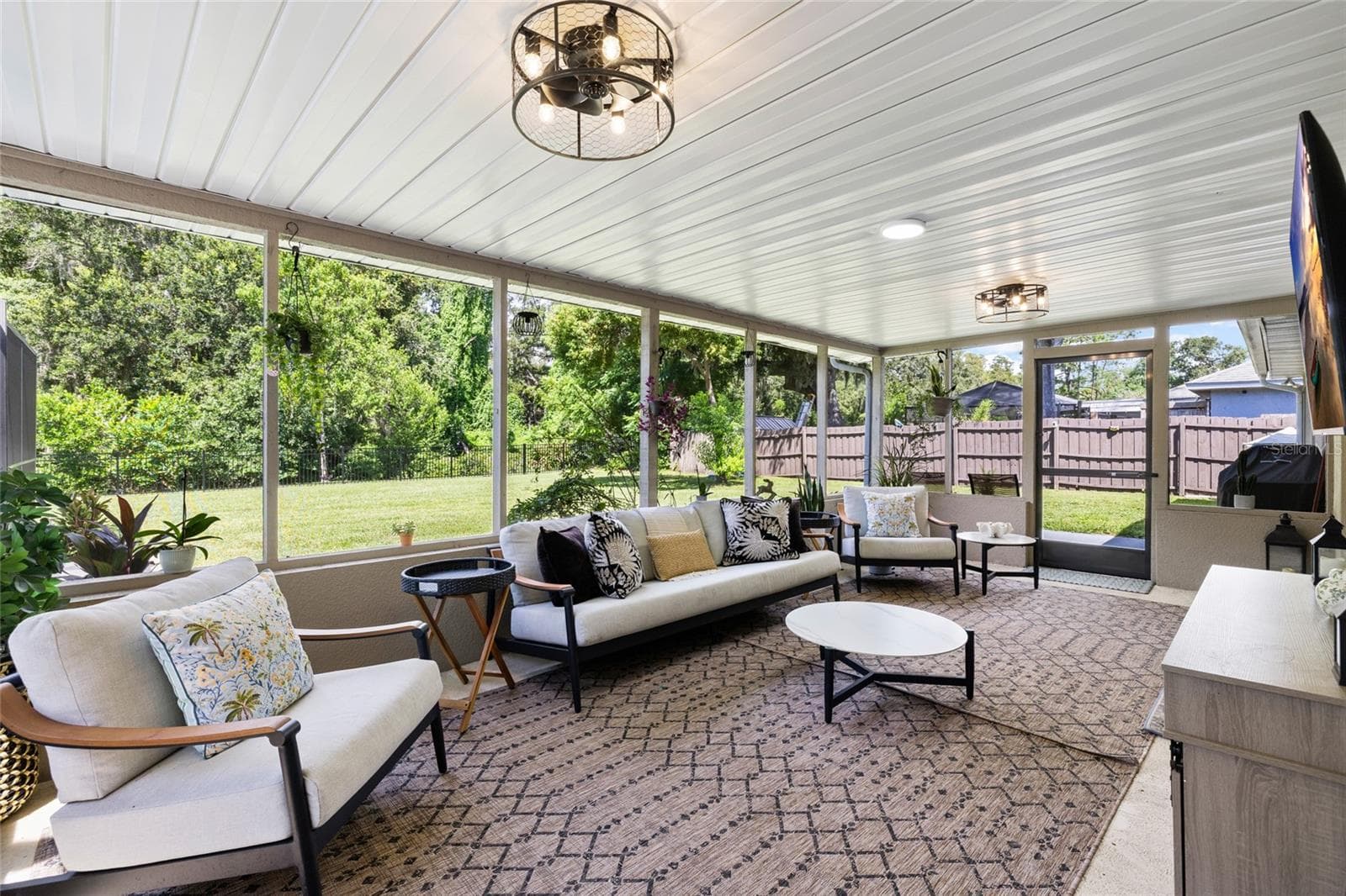 Single Family Residence at 7231 WOODBROOK DR, TAMPA, photo 39 of 52