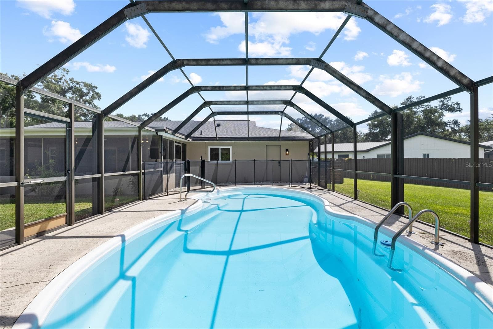Single Family Residence at 7231 WOODBROOK DR, TAMPA, photo 43 of 52