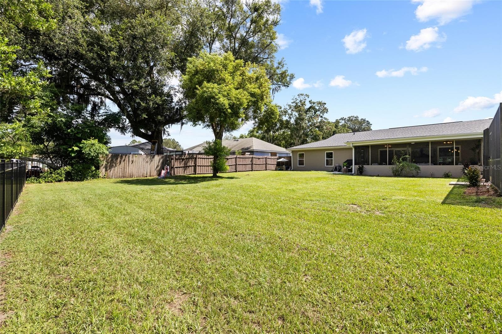Single Family Residence at 7231 WOODBROOK DR, TAMPA, photo 47 of 52