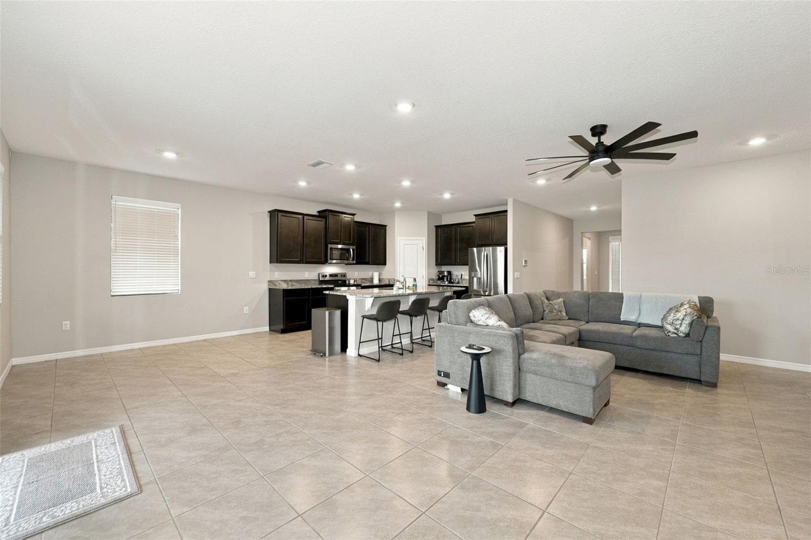 Single Family Residence at 16633 MOONER PLANK CIR, WIMAUMA, photo 3 of 61