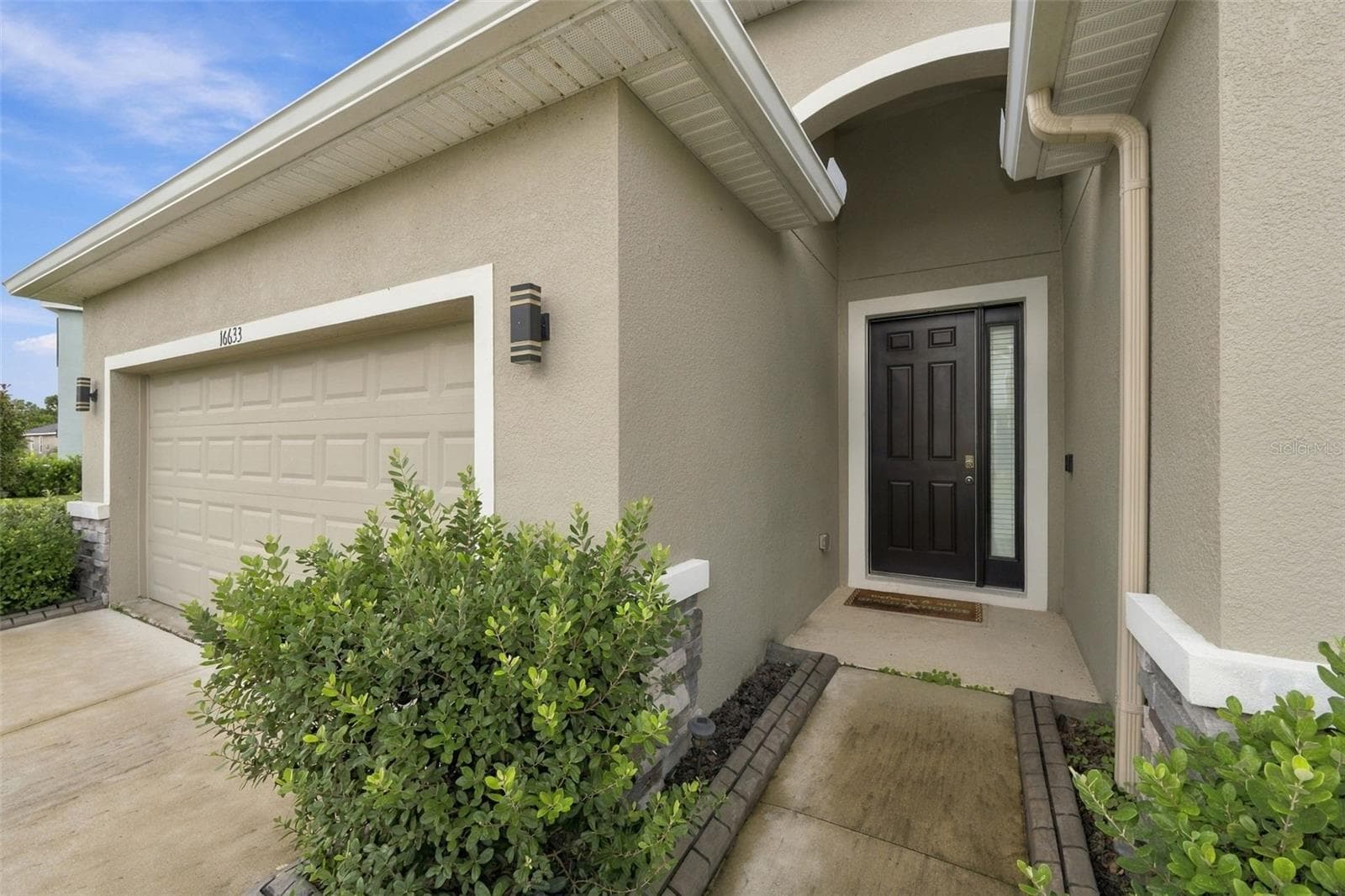 Single Family Residence at 16633 MOONER PLANK CIR, WIMAUMA, photo 9 of 61