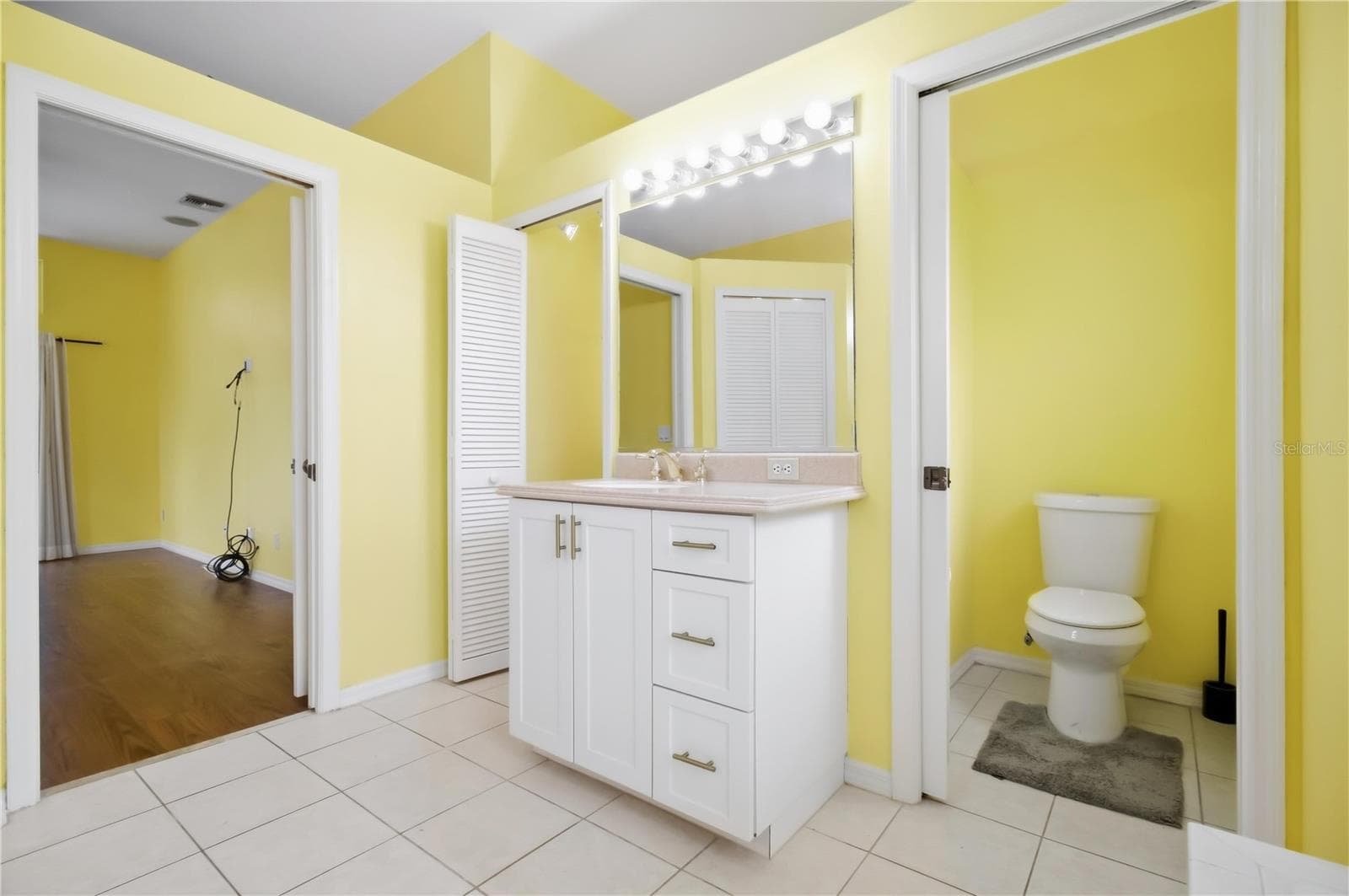 Single Family Residence at 5631 BENT OAK DR, SARASOTA, photo 37 of 54