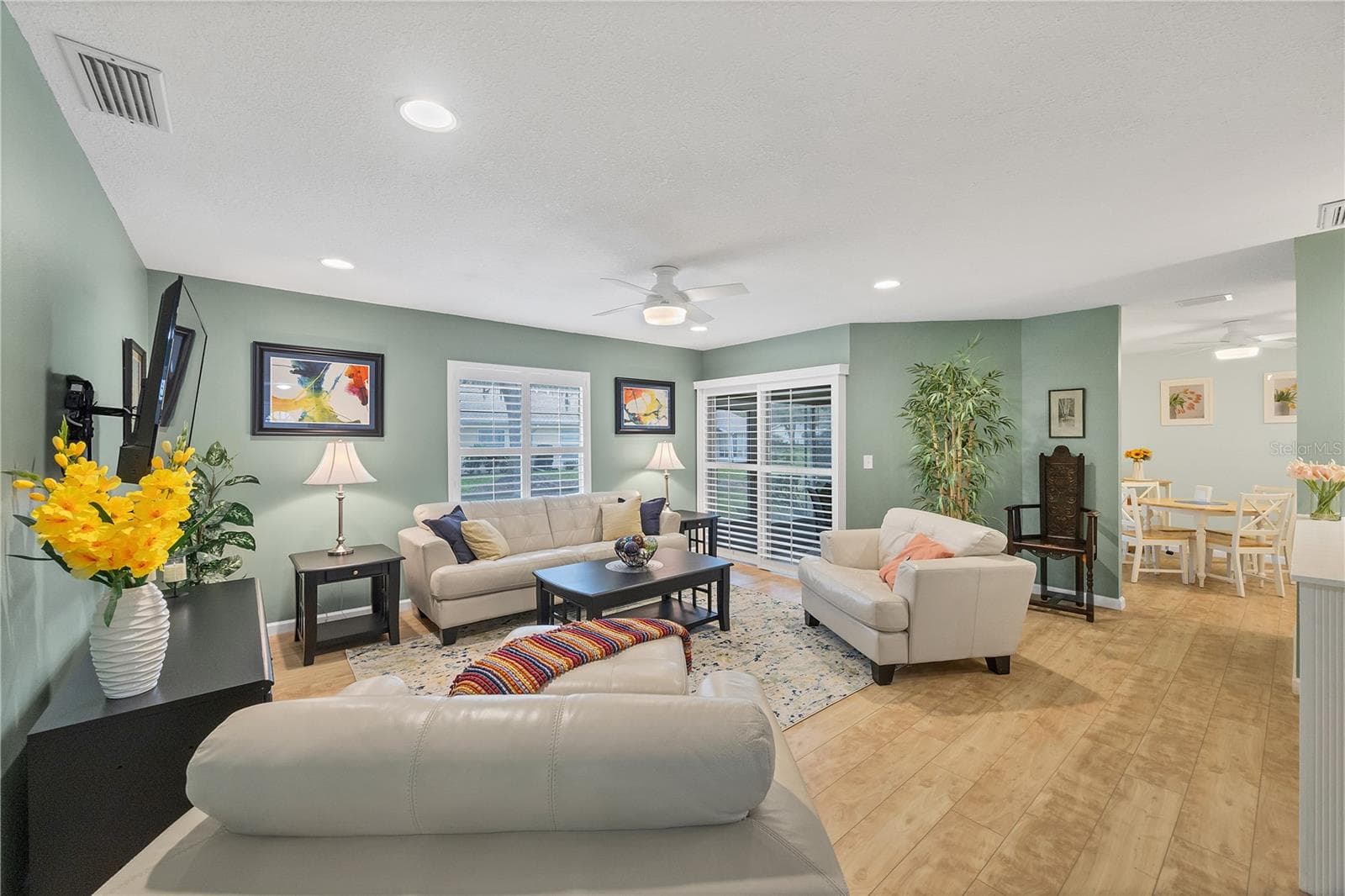 Living room - 4021 OAKHURST DR #3121, SARASOTA