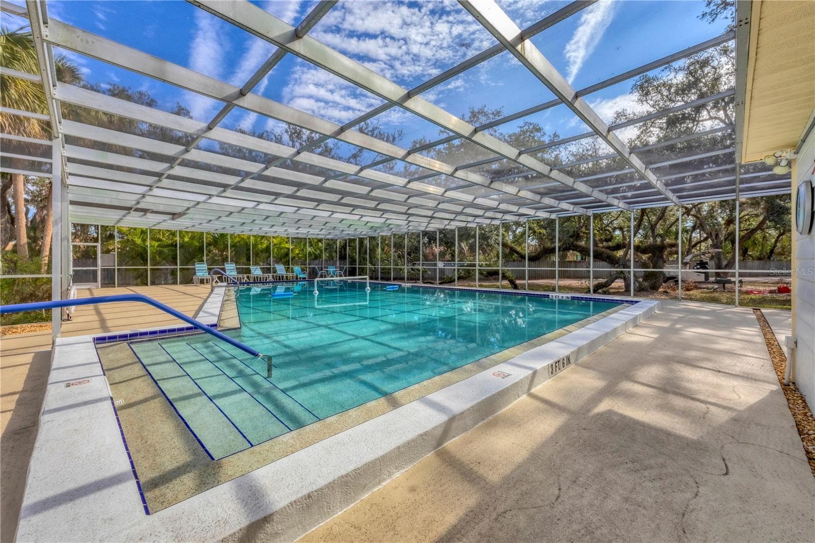Community Pool - 4021 OAKHURST DR #3121, SARASOTA