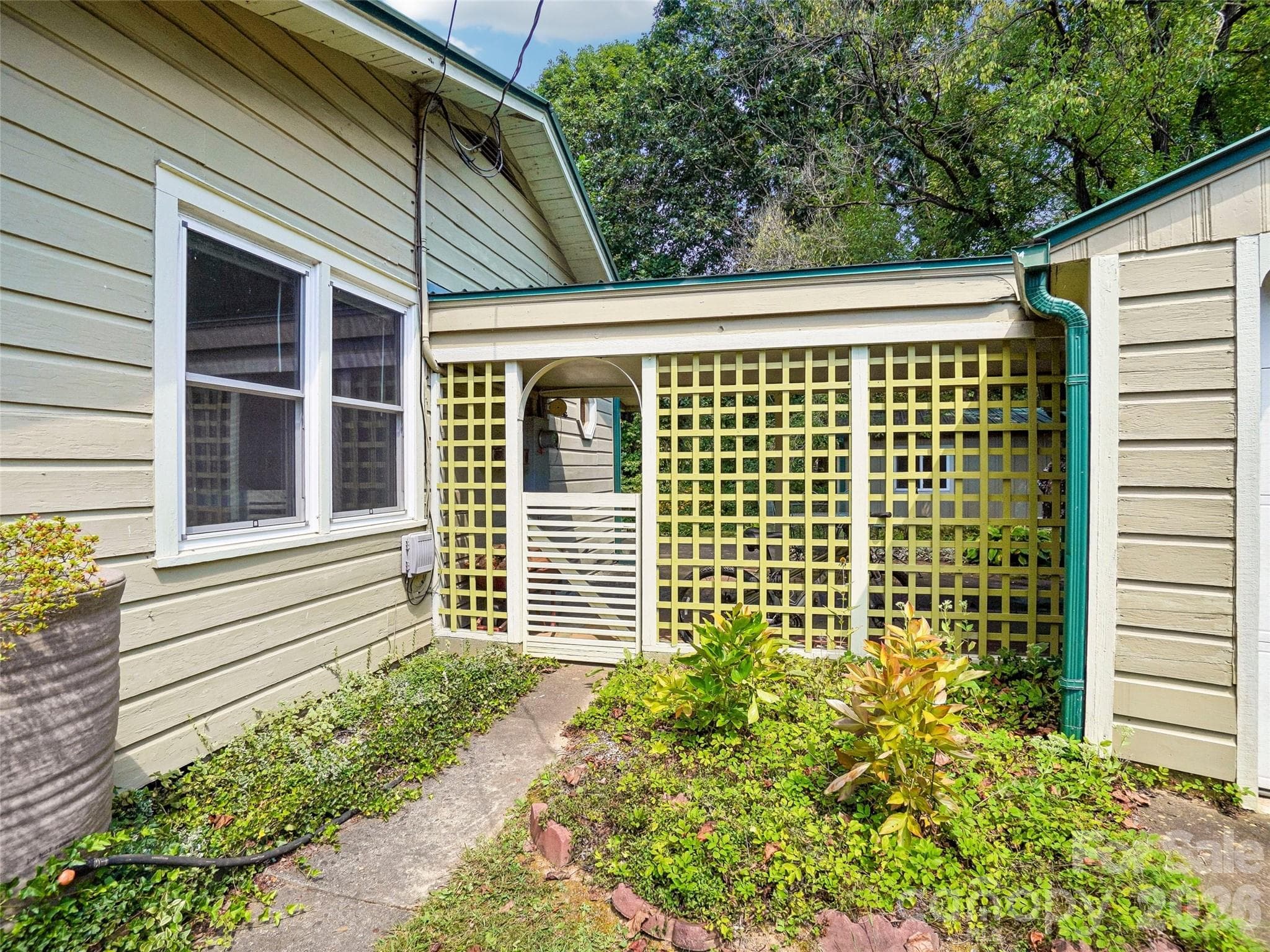 Patio entrance - 75 Cisco Road, Asheville