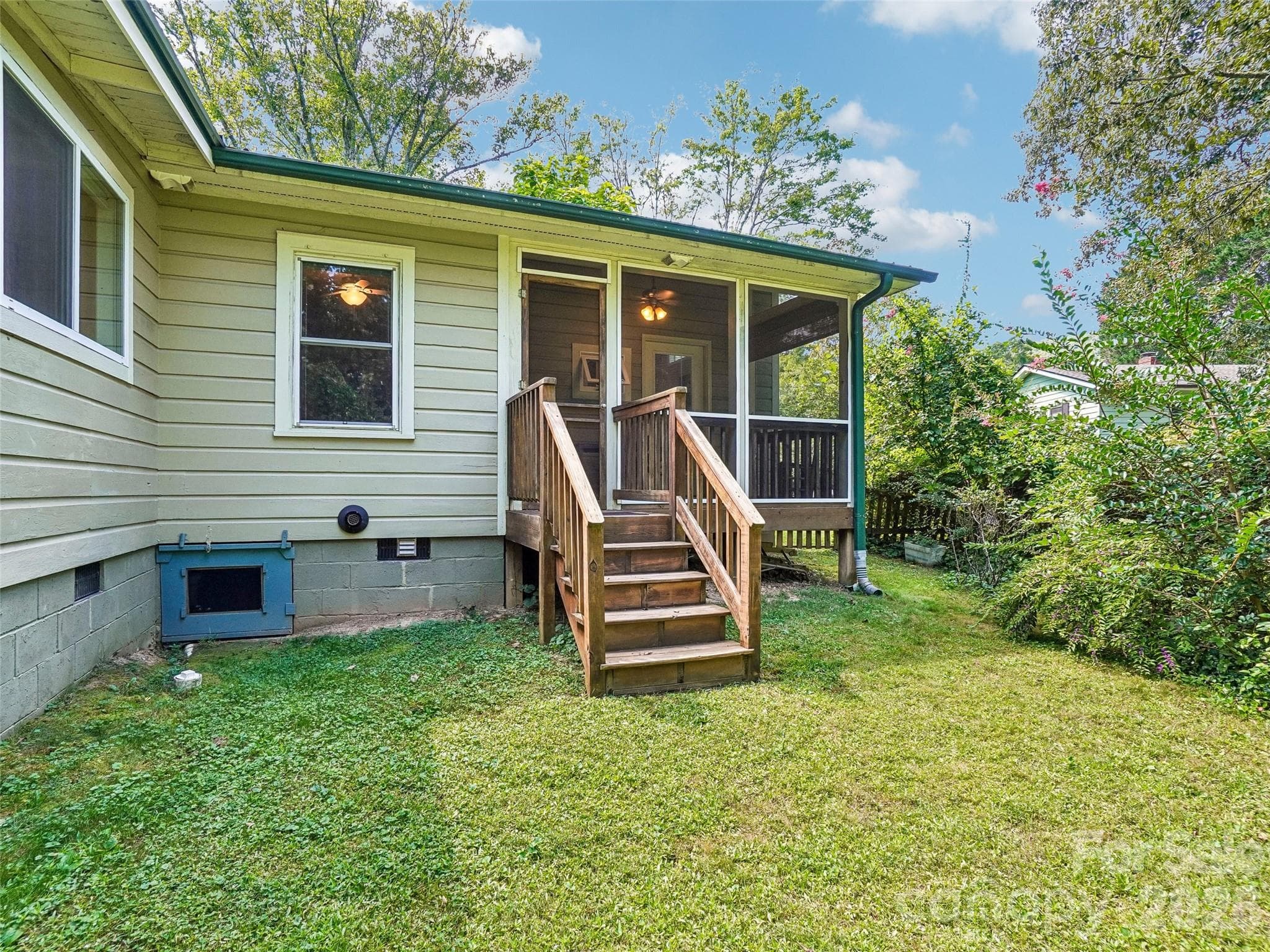 Steps from screen porch to back yard - 75 Cisco Road, Asheville