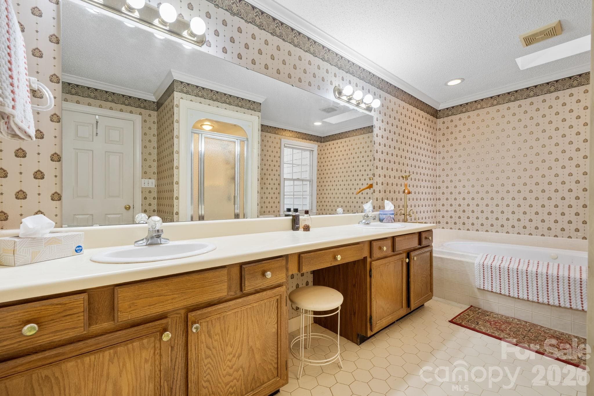 Single Family Residence at 2036 Picnic Drive, Newton, photo 16 of 45