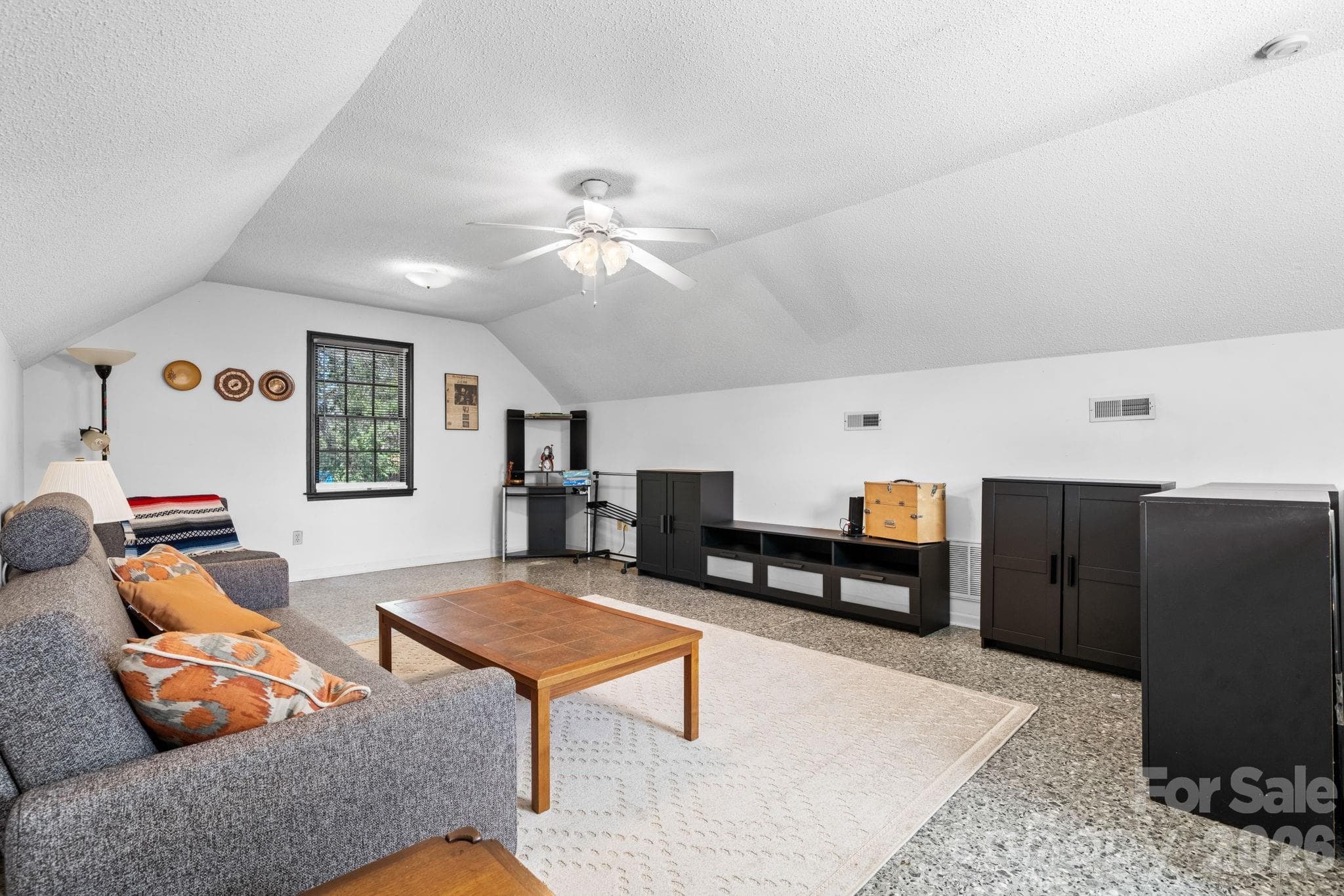 Single Family Residence at 2036 Picnic Drive, Newton, photo 20 of 45