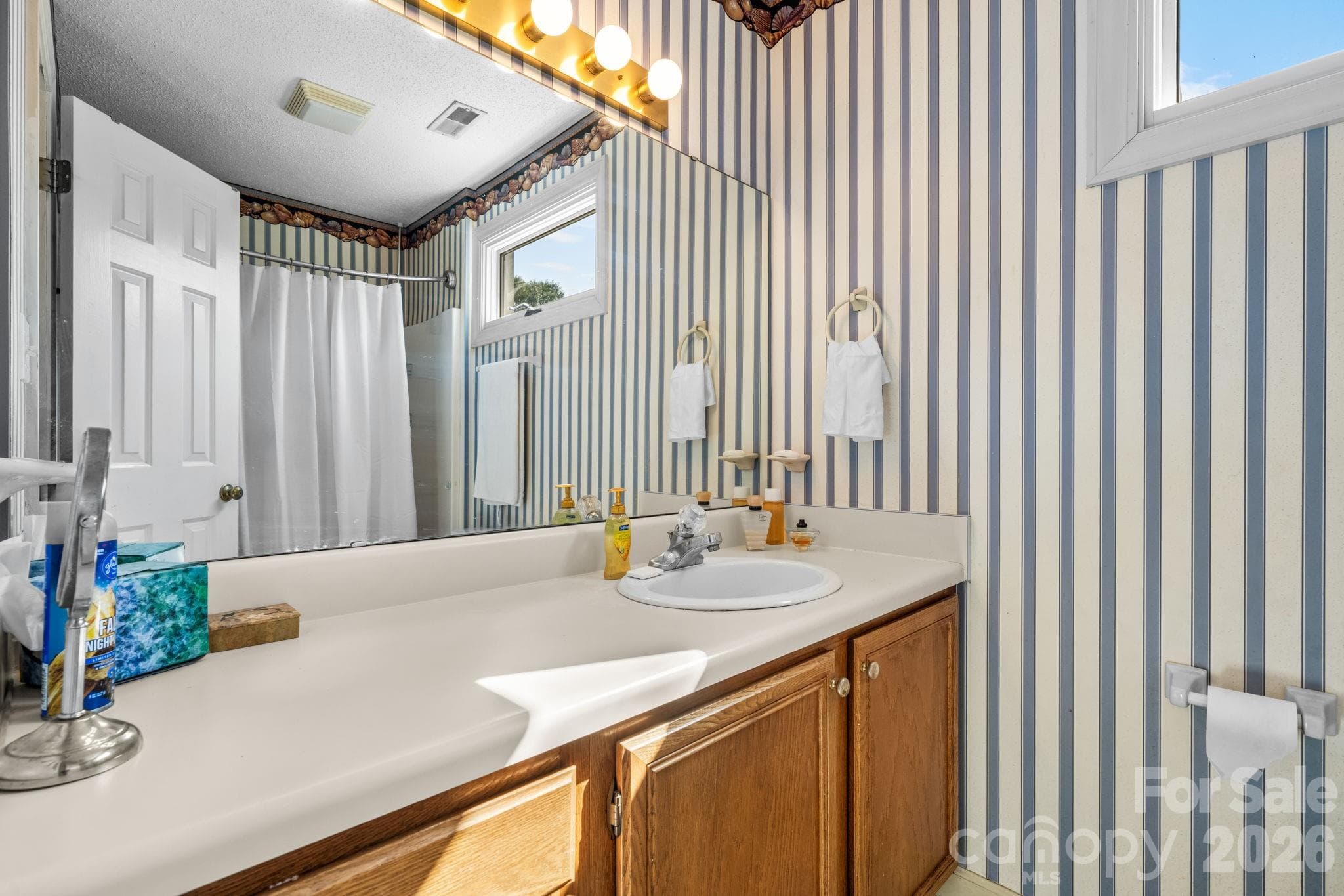 Single Family Residence at 2036 Picnic Drive, Newton, photo 23 of 45