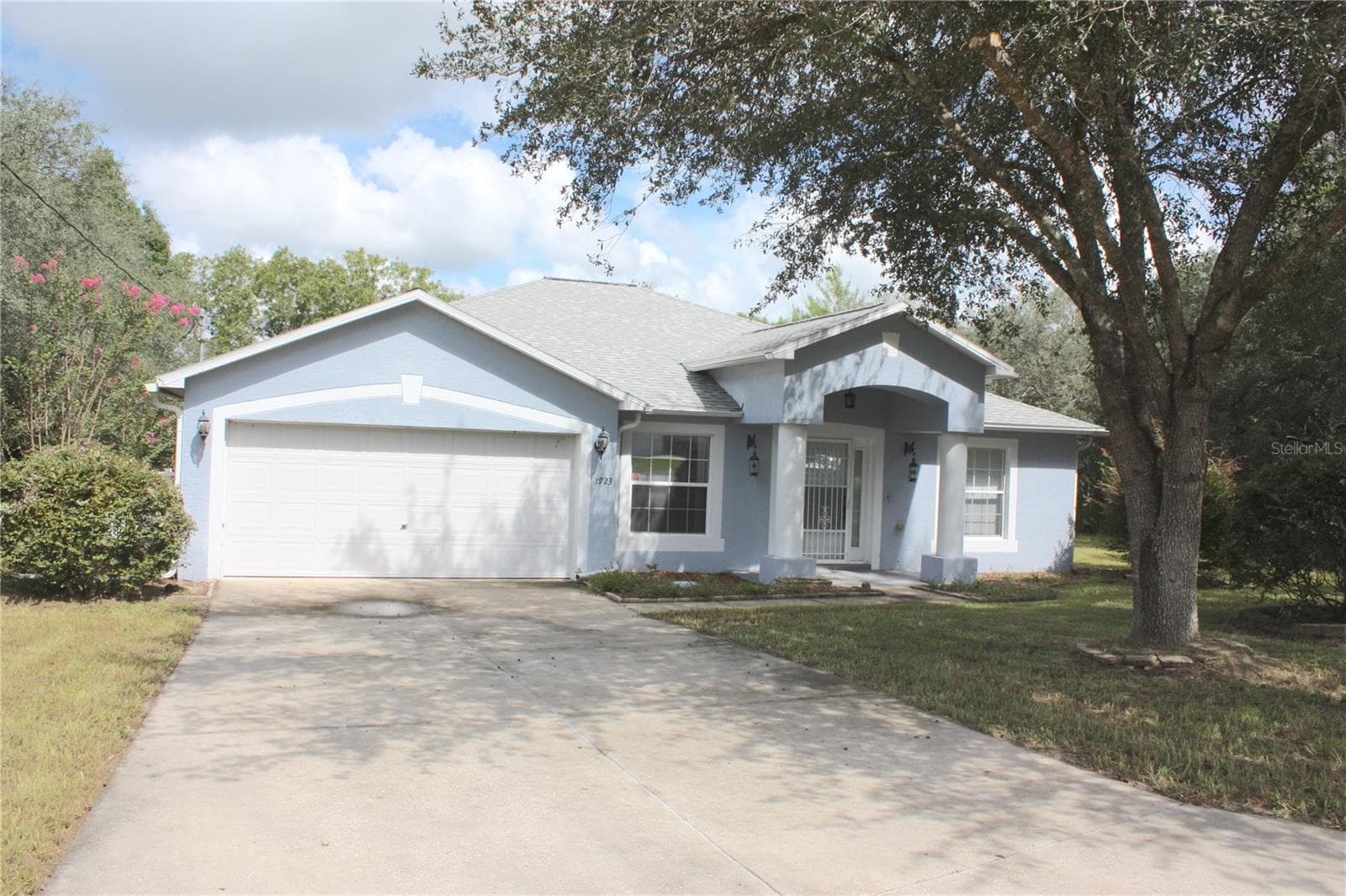 Single Family Residence at 1923 W MCNEAL DR, CITRUS SPRINGS, photo 2 of 27