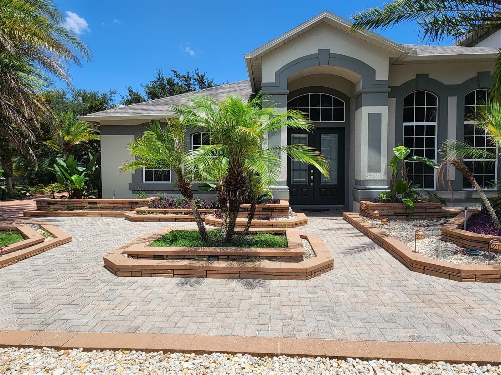 FRONT VIEW - 2461 WOODBARK ST, APOPKA