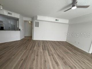 Great room - 5536 METROWEST BLVD #8-101, ORLANDO