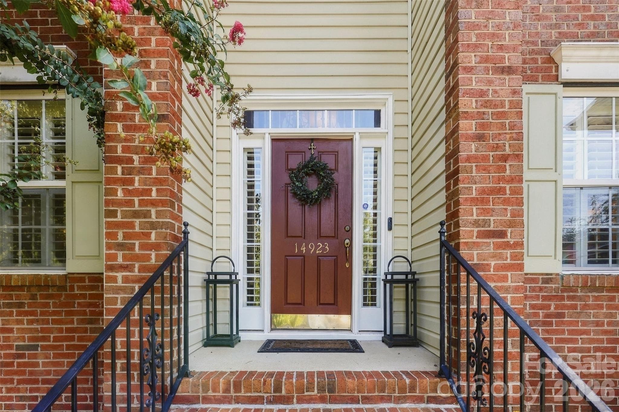 Single Family Residence at 14923 Hawick Manor Lane, Pineville, photo 6 of 48