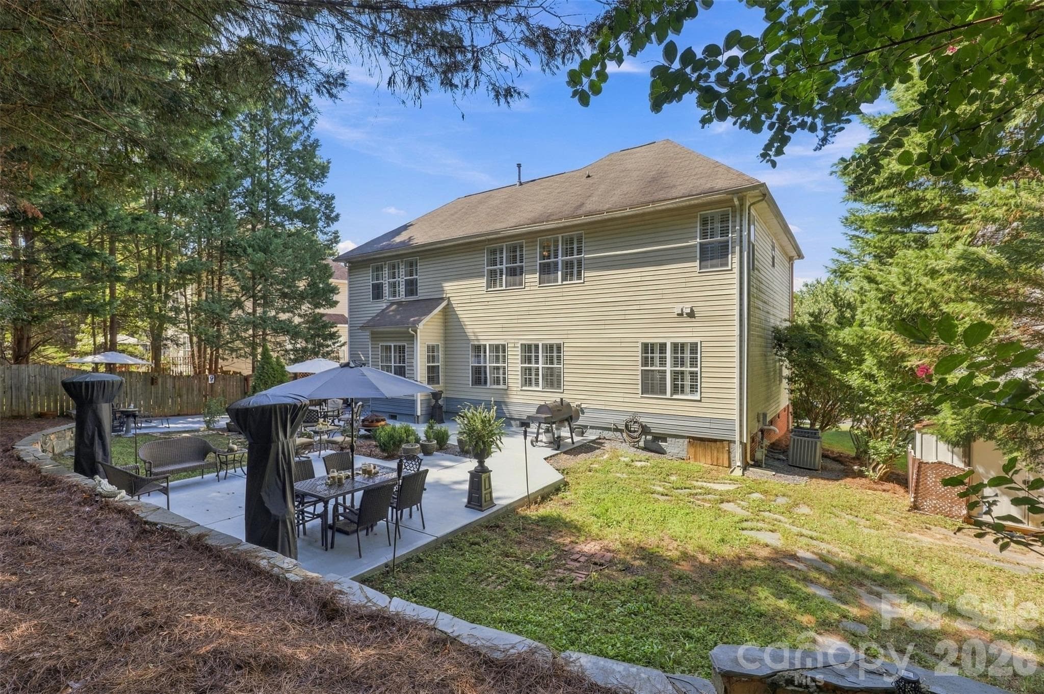 Single Family Residence at 14923 Hawick Manor Lane, Pineville, photo 43 of 48