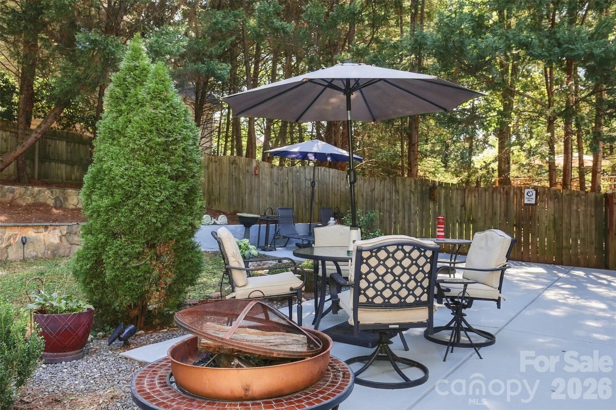 Single Family Residence at 14923 Hawick Manor Lane, Pineville, photo 45 of 48