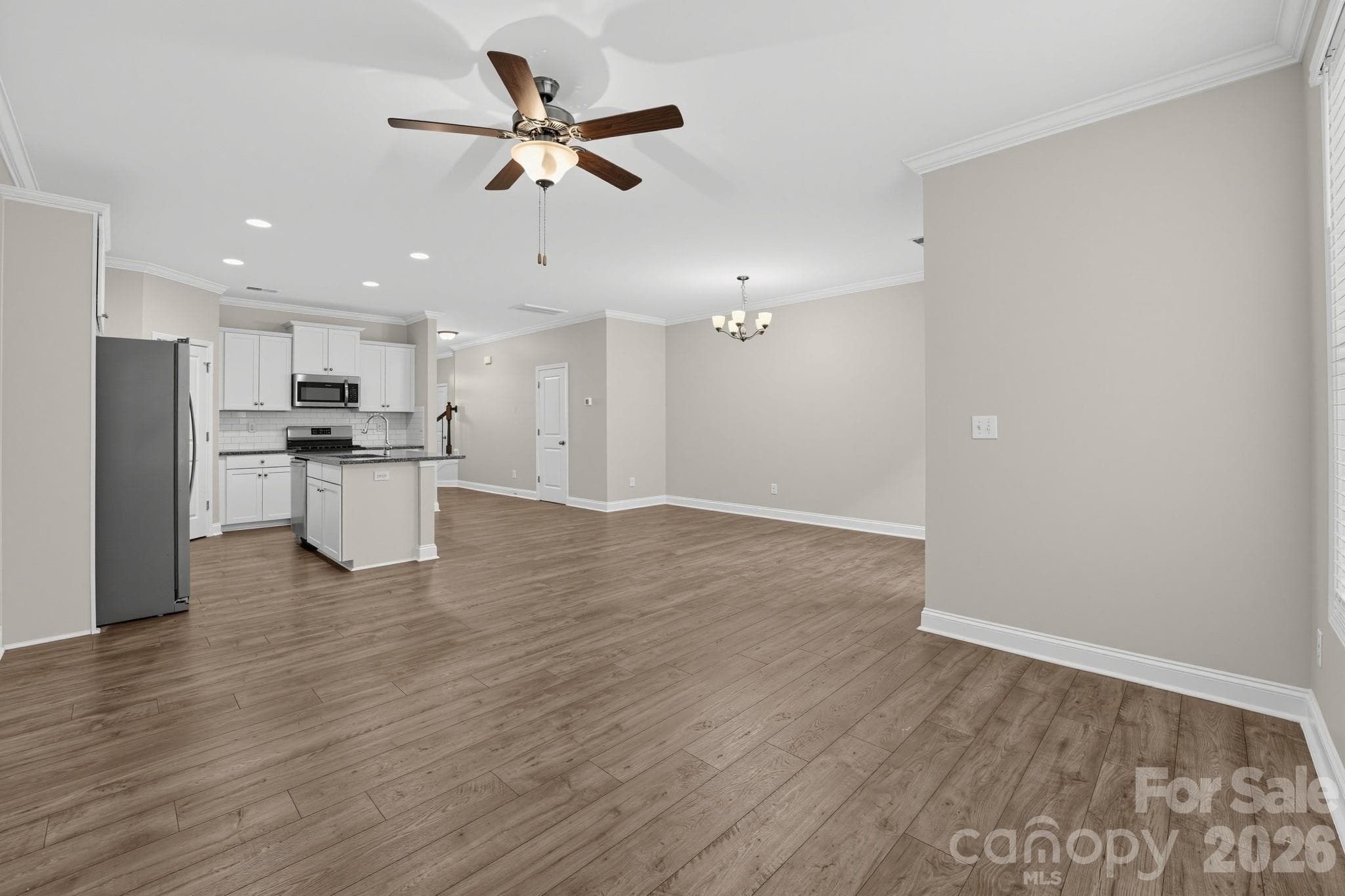 Townhouse at 8727 Harris Lake Lane, Charlotte, photo 4 of 15