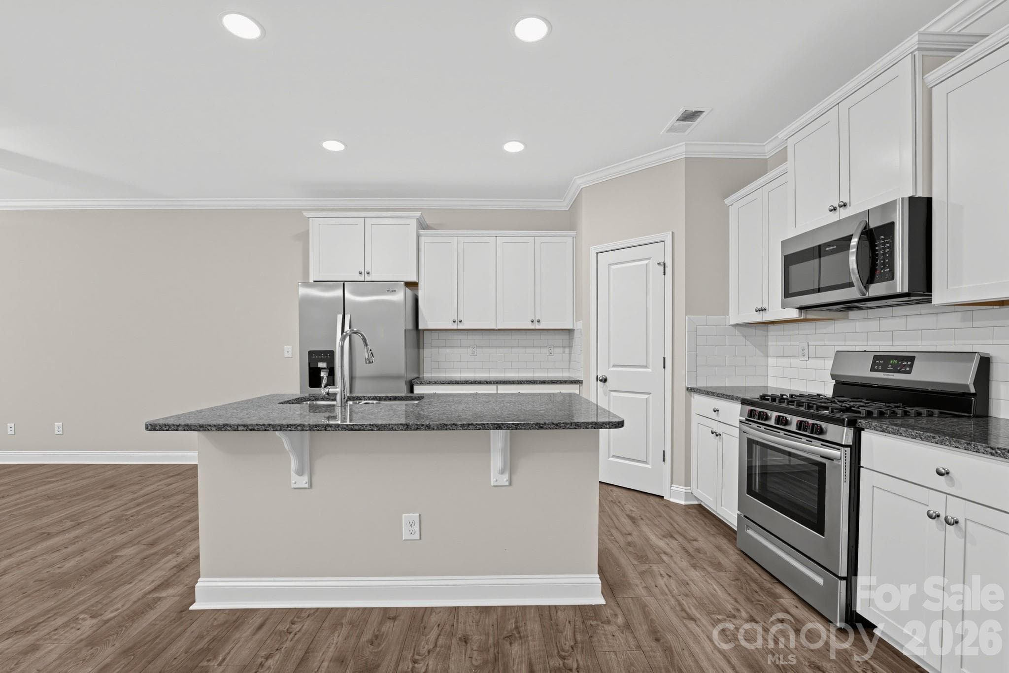 Townhouse at 8727 Harris Lake Lane, Charlotte, photo 7 of 15