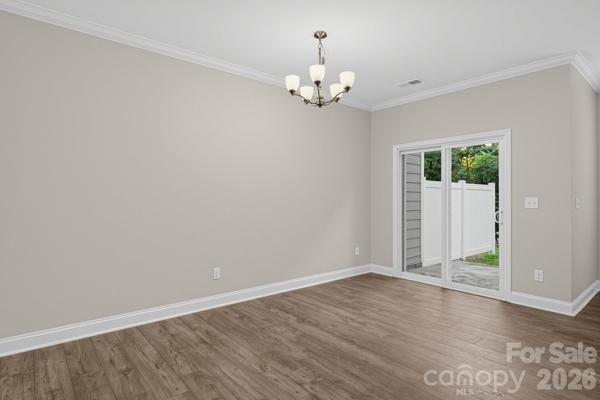 Townhouse at 8727 Harris Lake Lane, Charlotte, photo 8 of 15